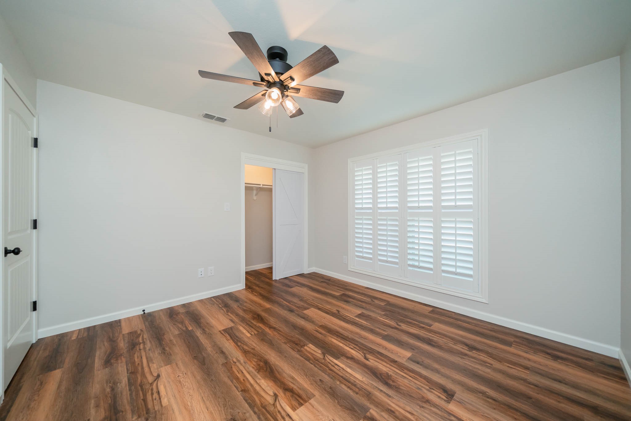 1304 Steve Street Property Photo 15