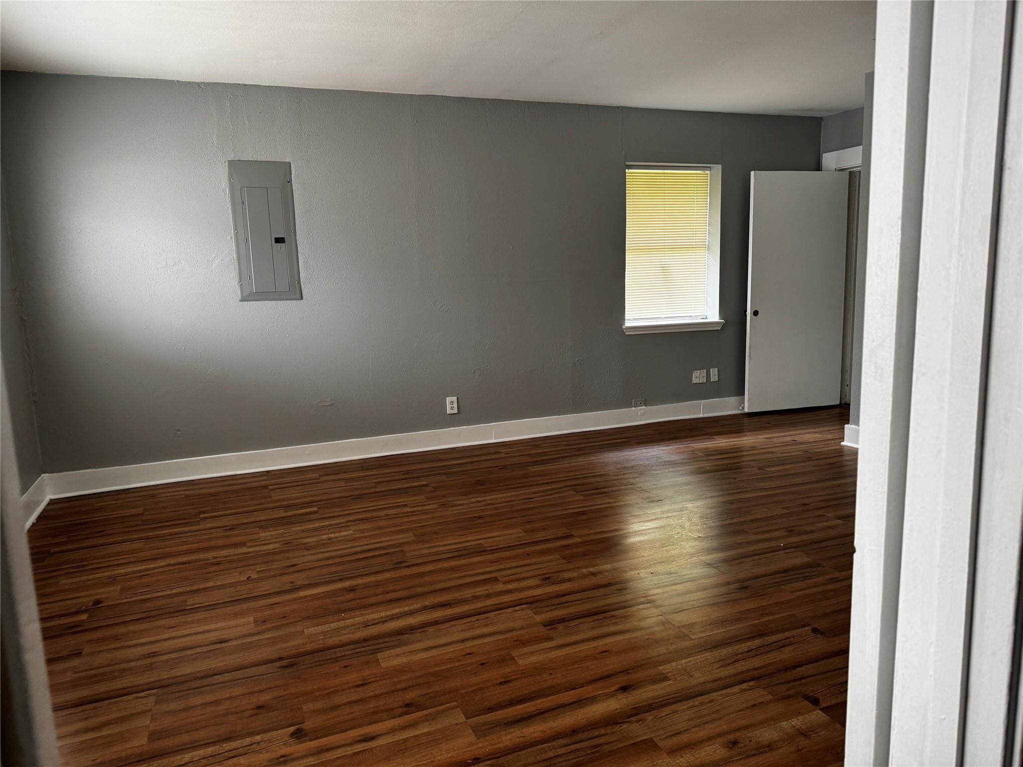 7201 Gleason Road Property Photo 9