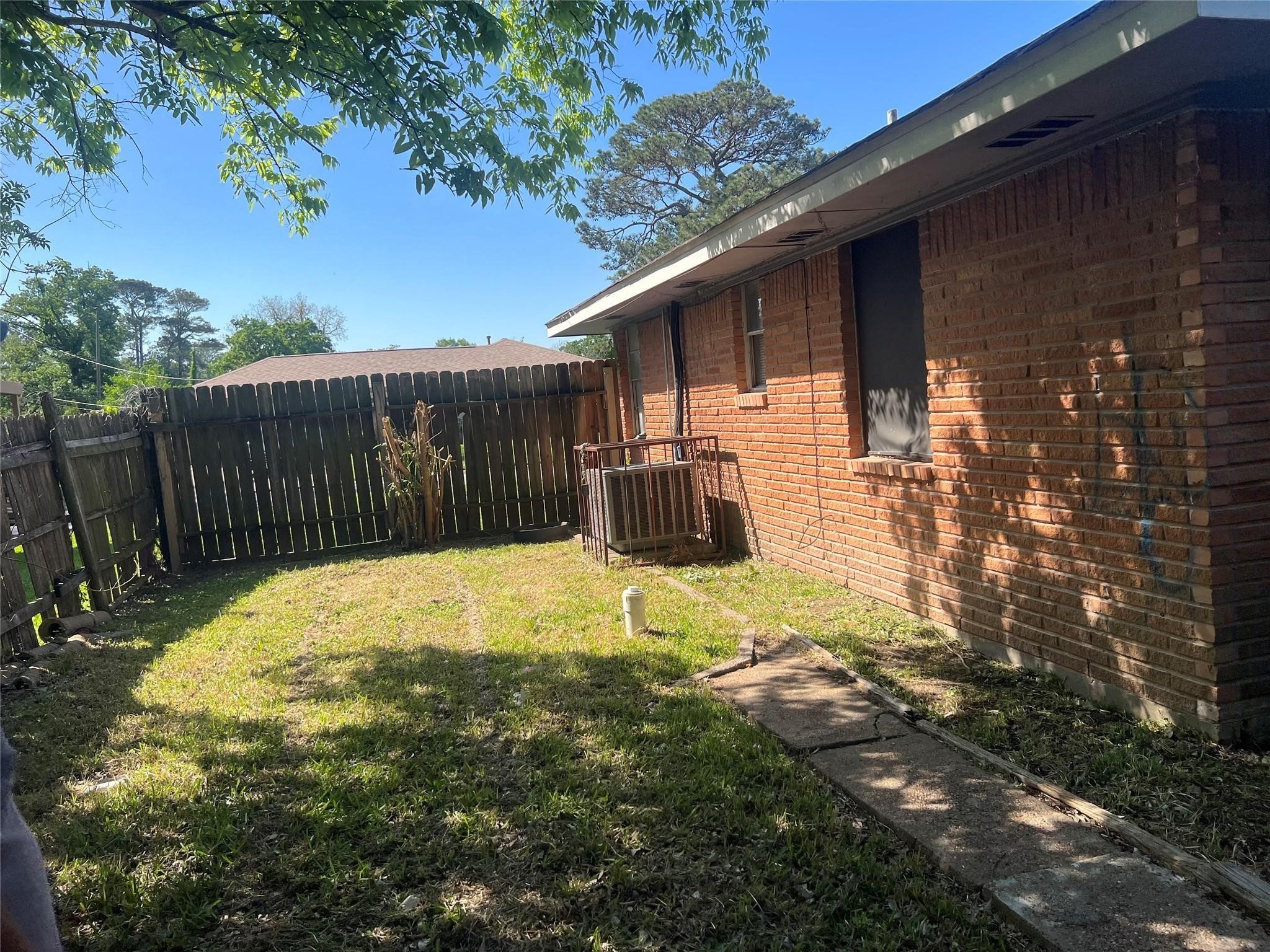 7201 Gleason Road Property Photo 15