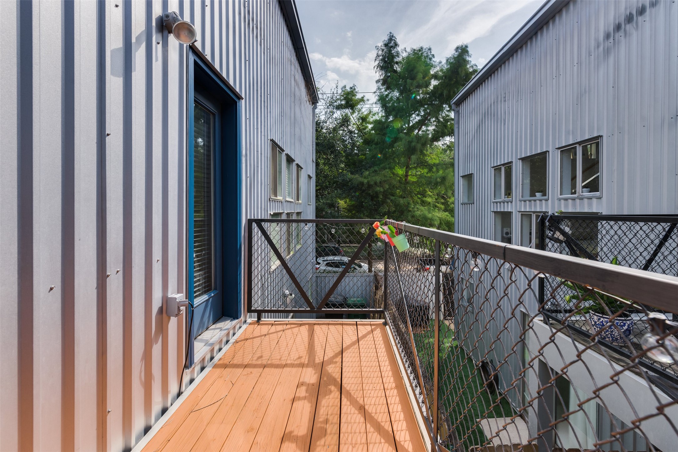 1637 Tuam Street Property Photo 24