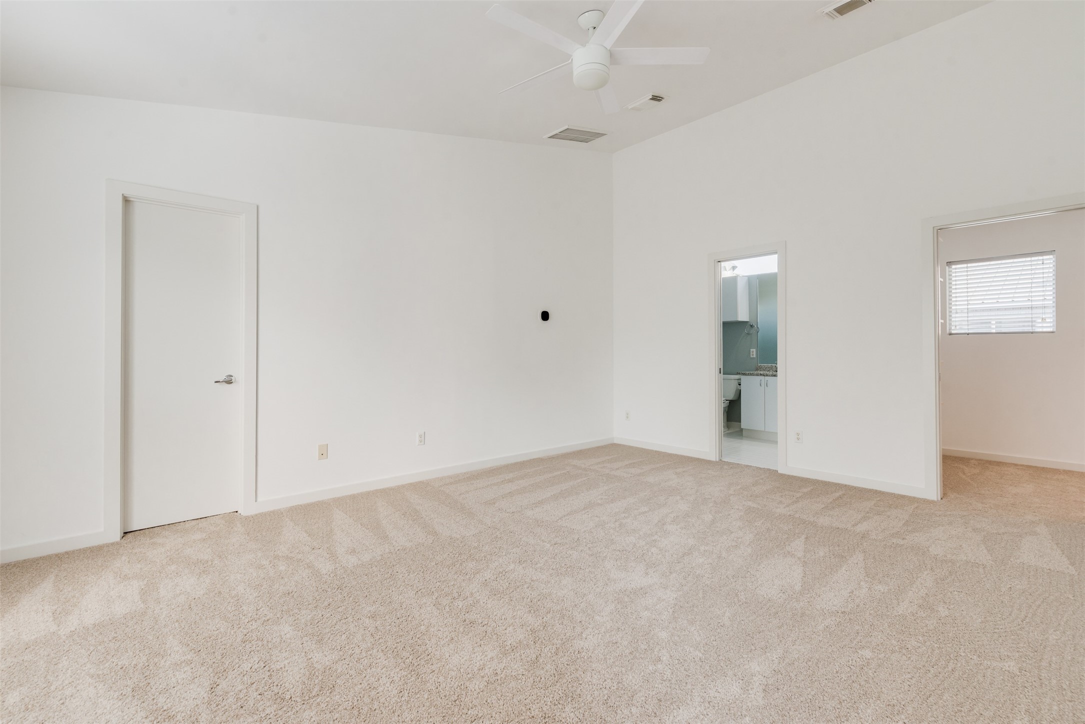 1637 Tuam Street Property Photo 27