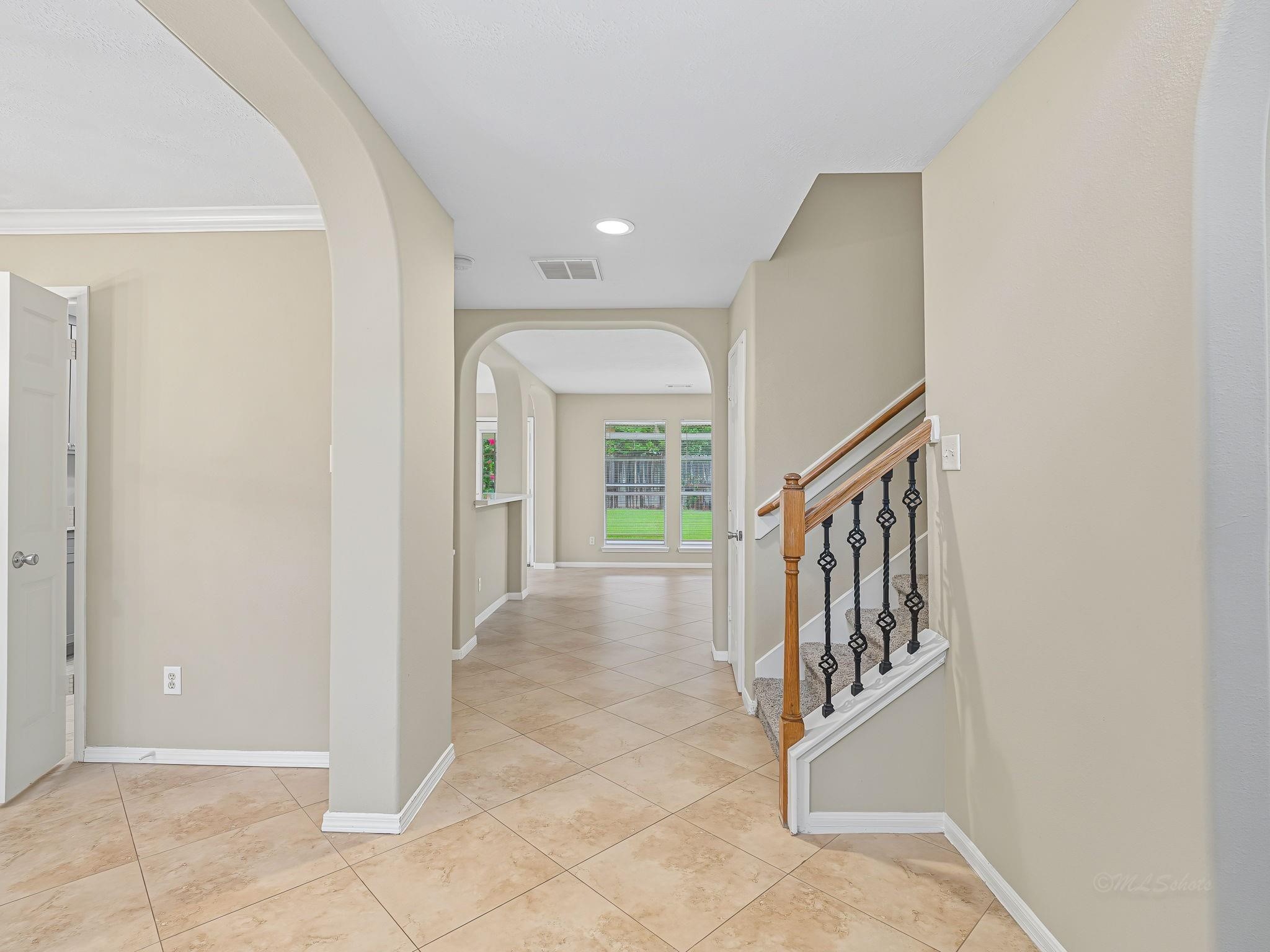 2026a Mossy Trail Drive Property Photo 4