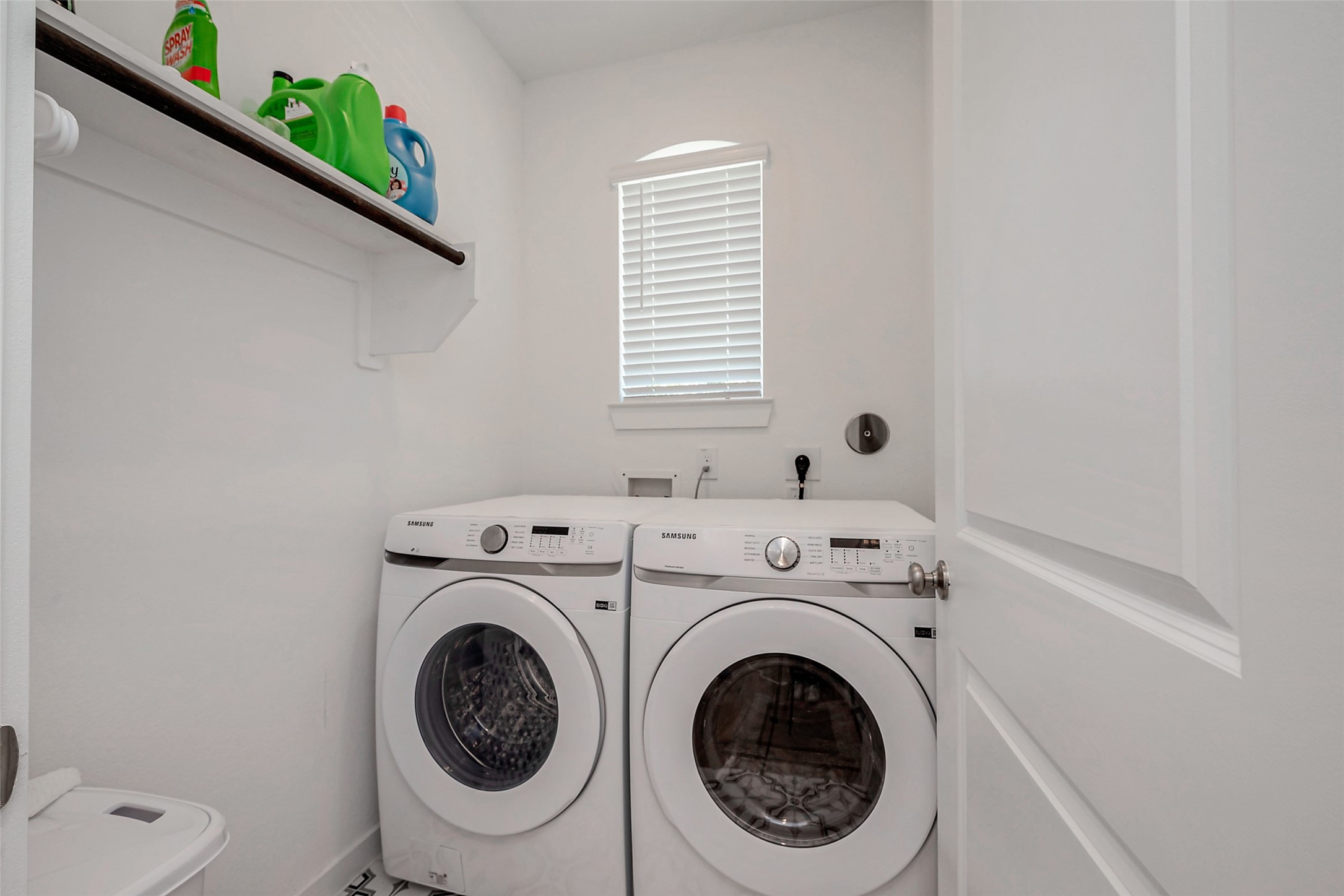 430 W Cascade Heights Drive Property Photo 6