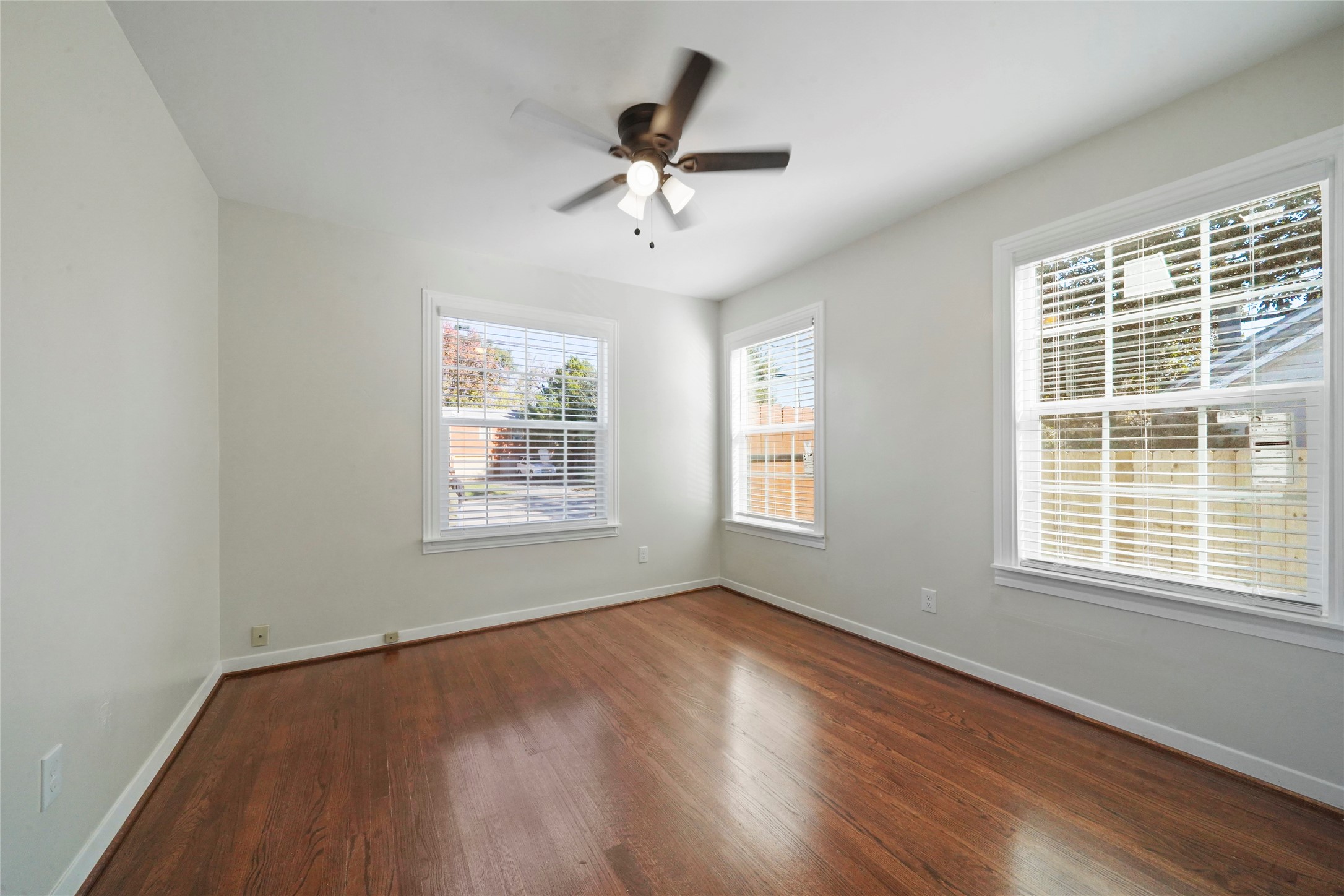 906 Gale Street Property Photo 10