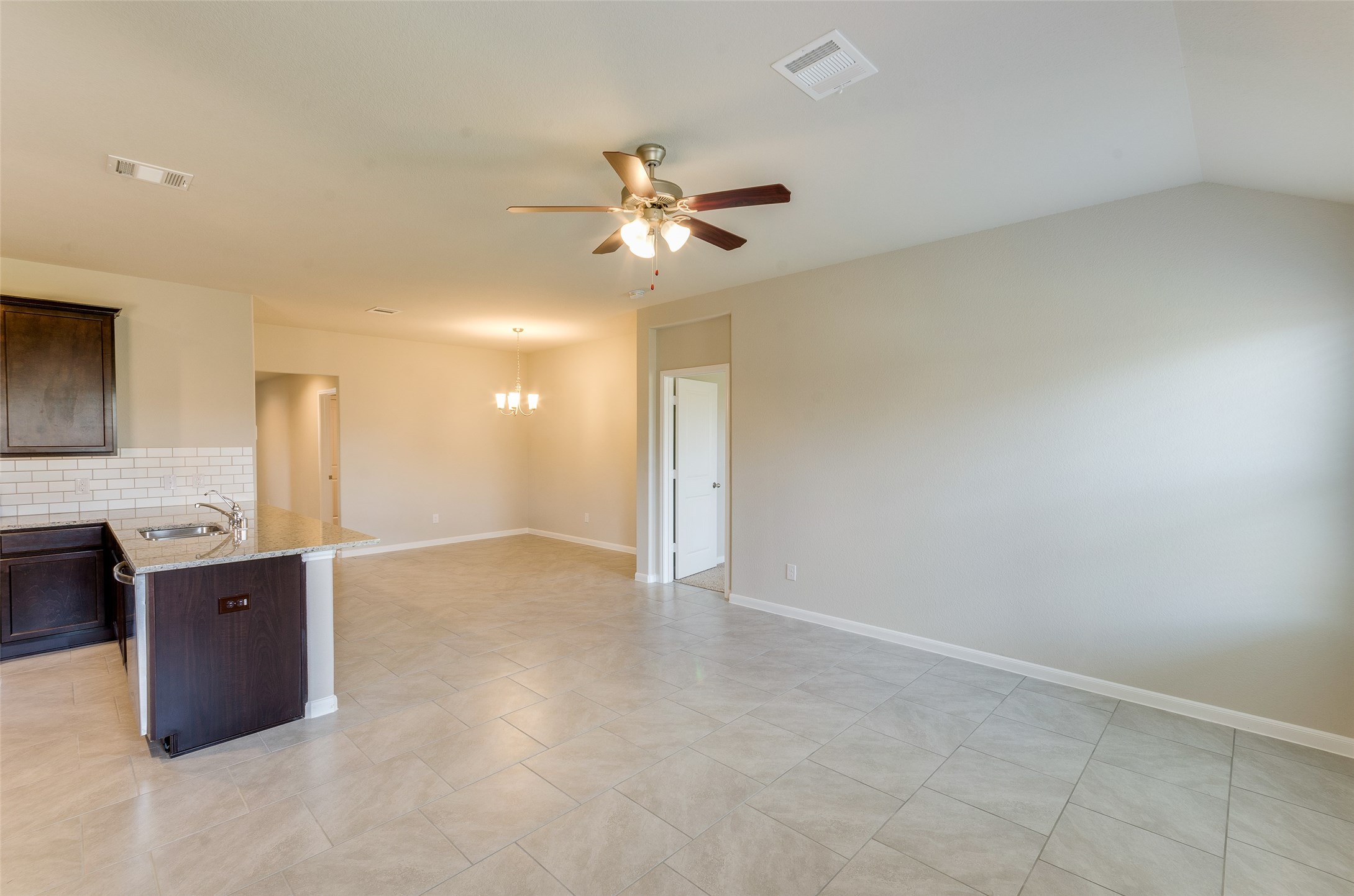 2213 Del Mar Property Photo 18