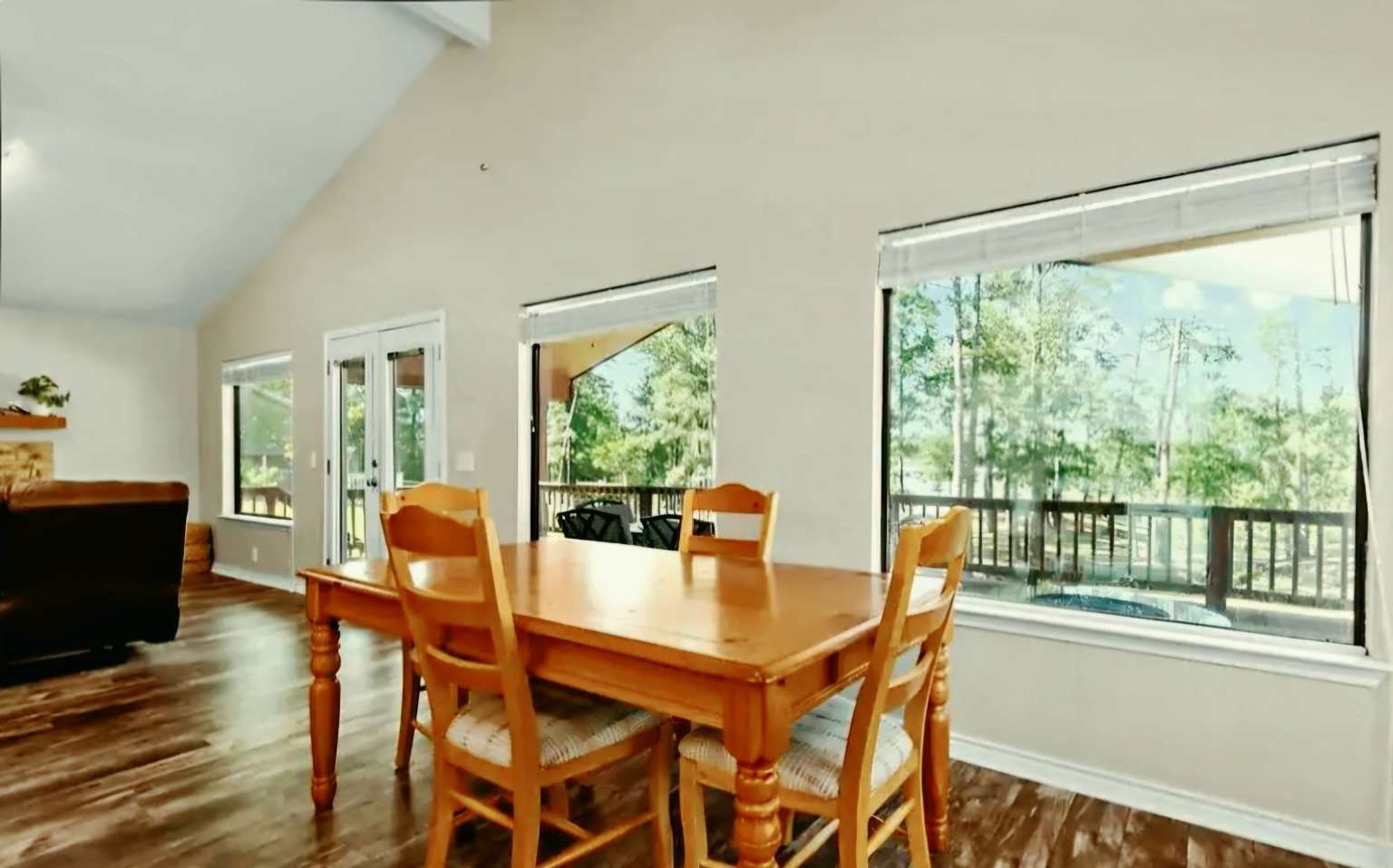 156 Cove Lane Property Photo 14