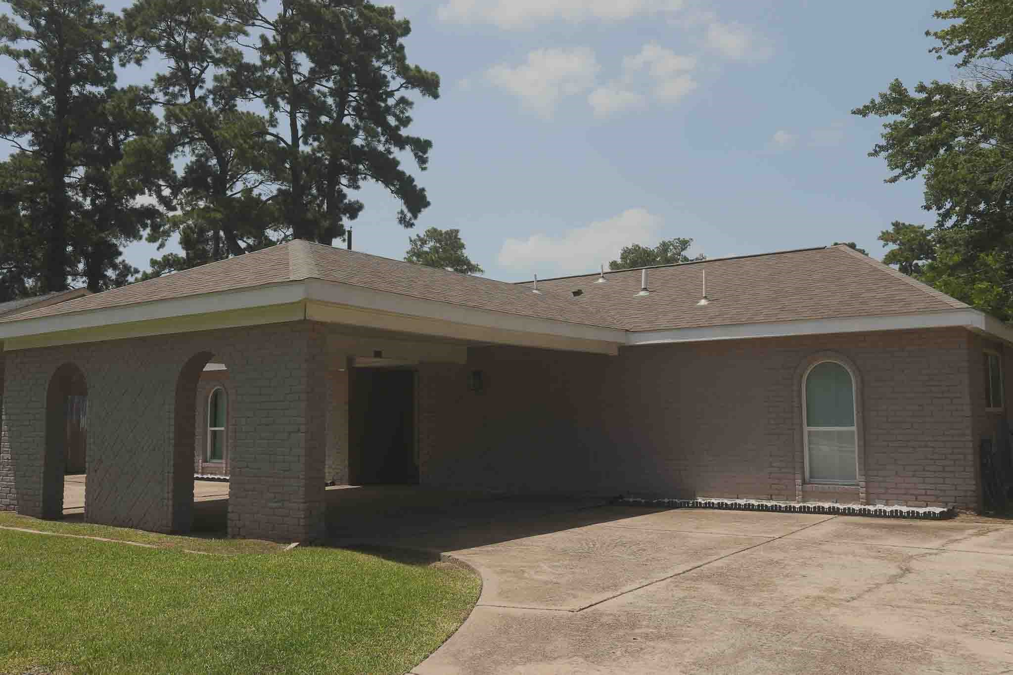 6703 Winfield Road Property Photo 2