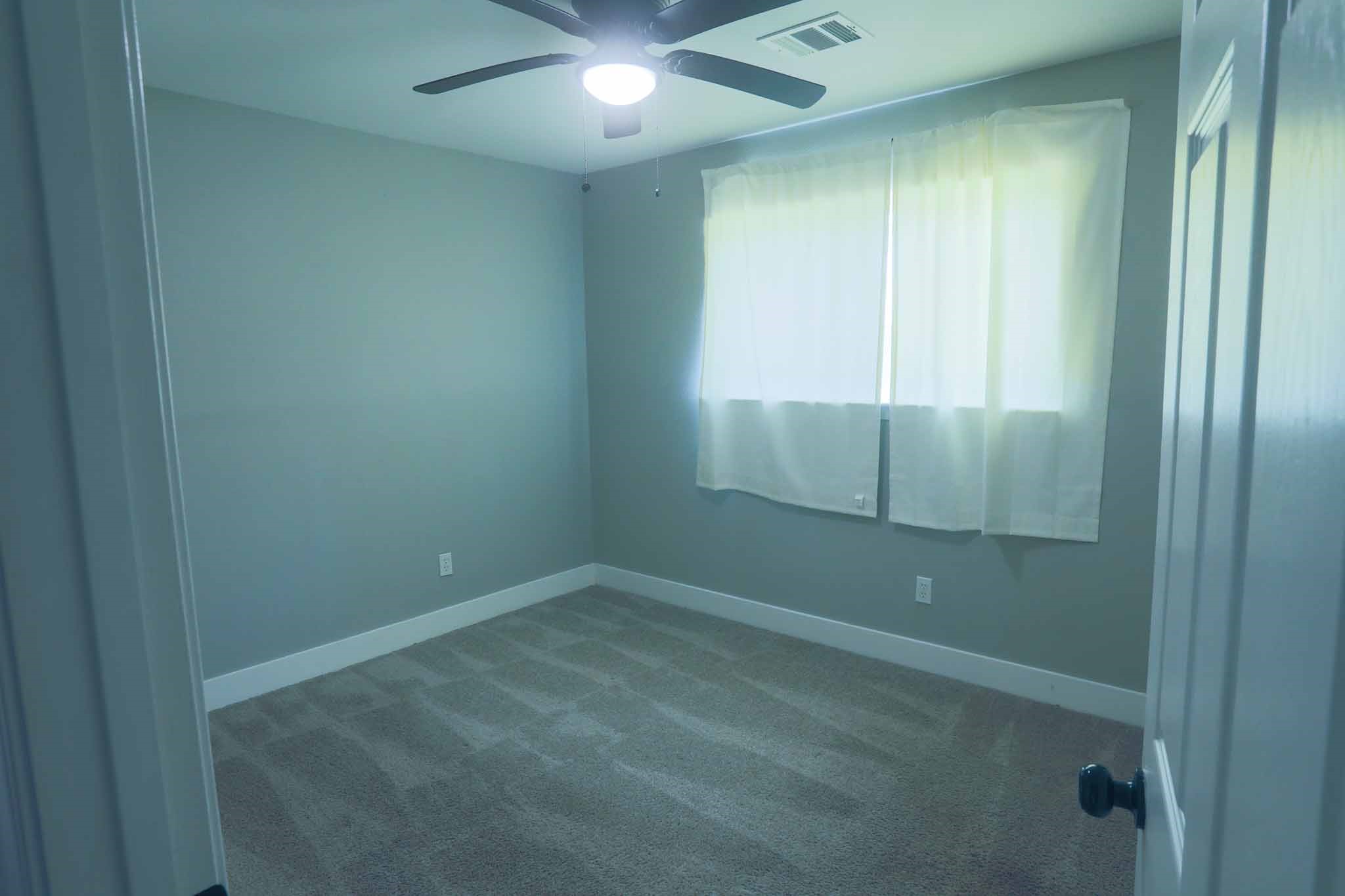 6703 Winfield Road Property Photo 15