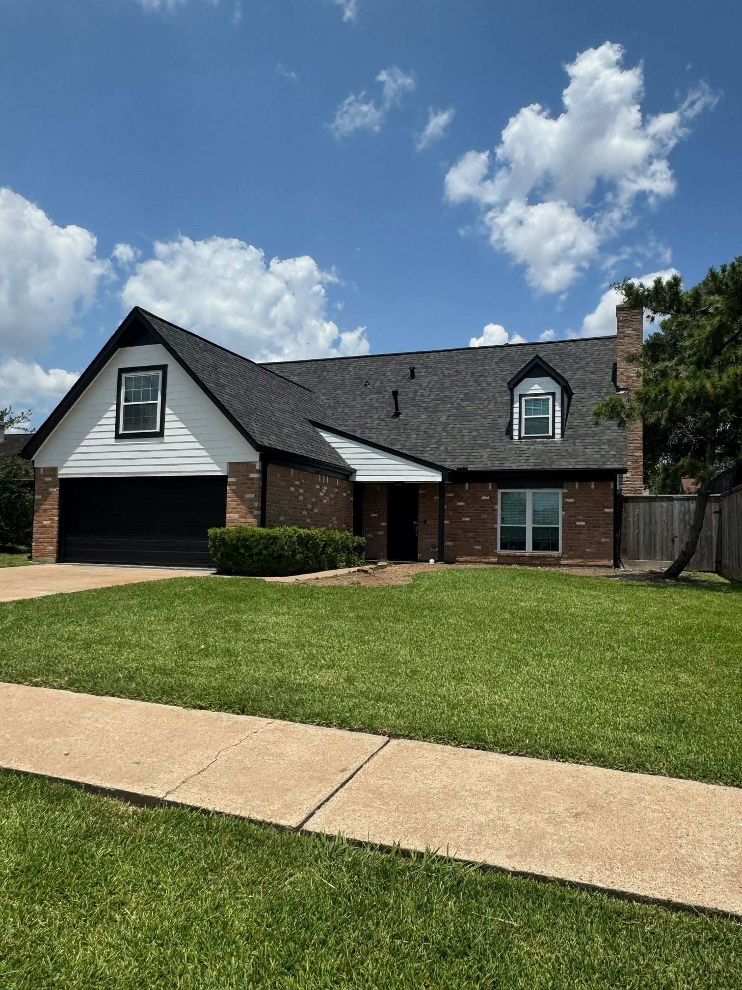 3035 Mosby Drive Property Photo 1
