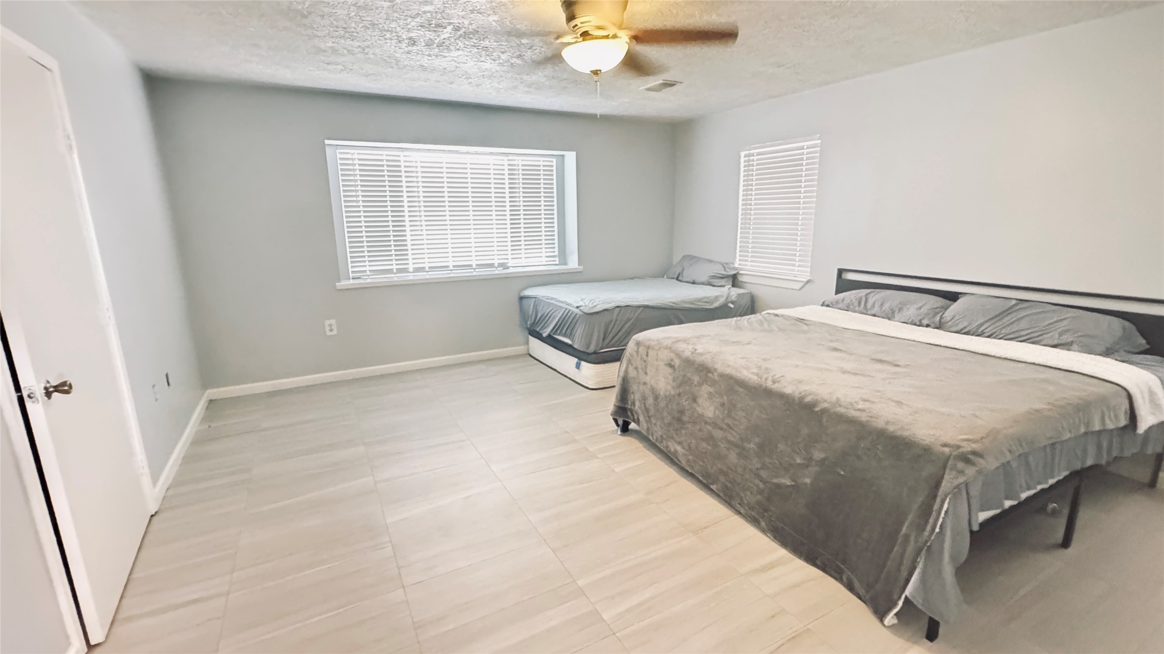 8720 Ocean Drive Property Photo 9