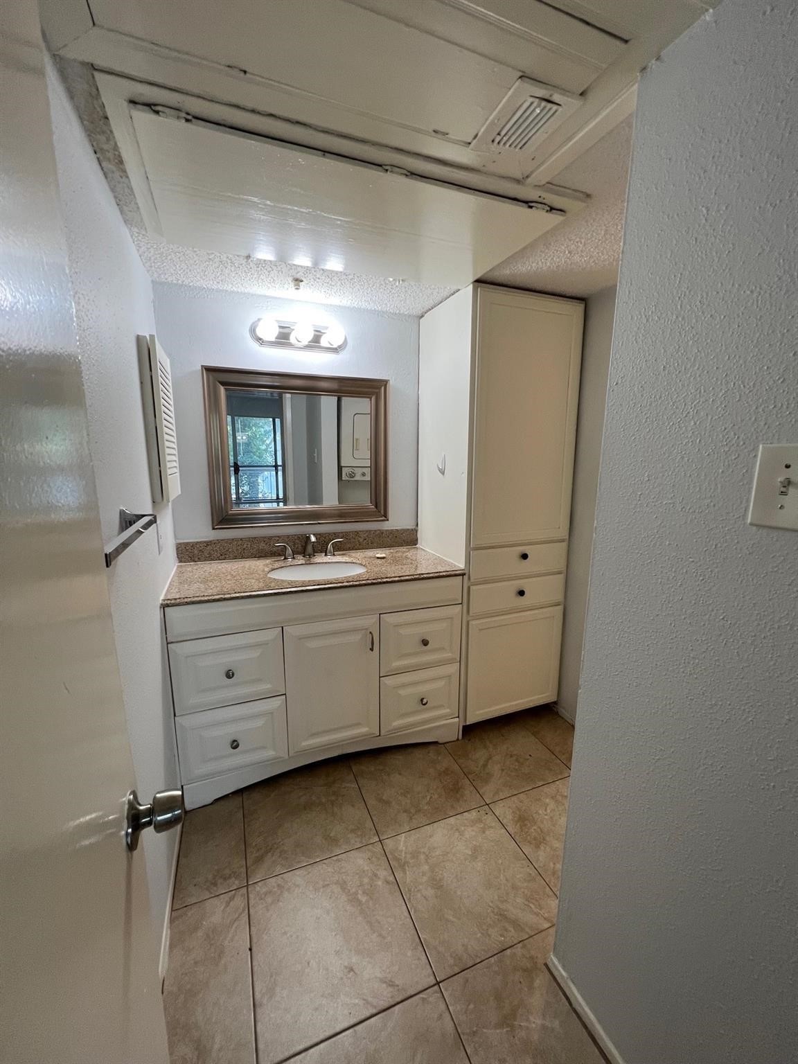 10047 Westpark Drive 72 Property Photo 5