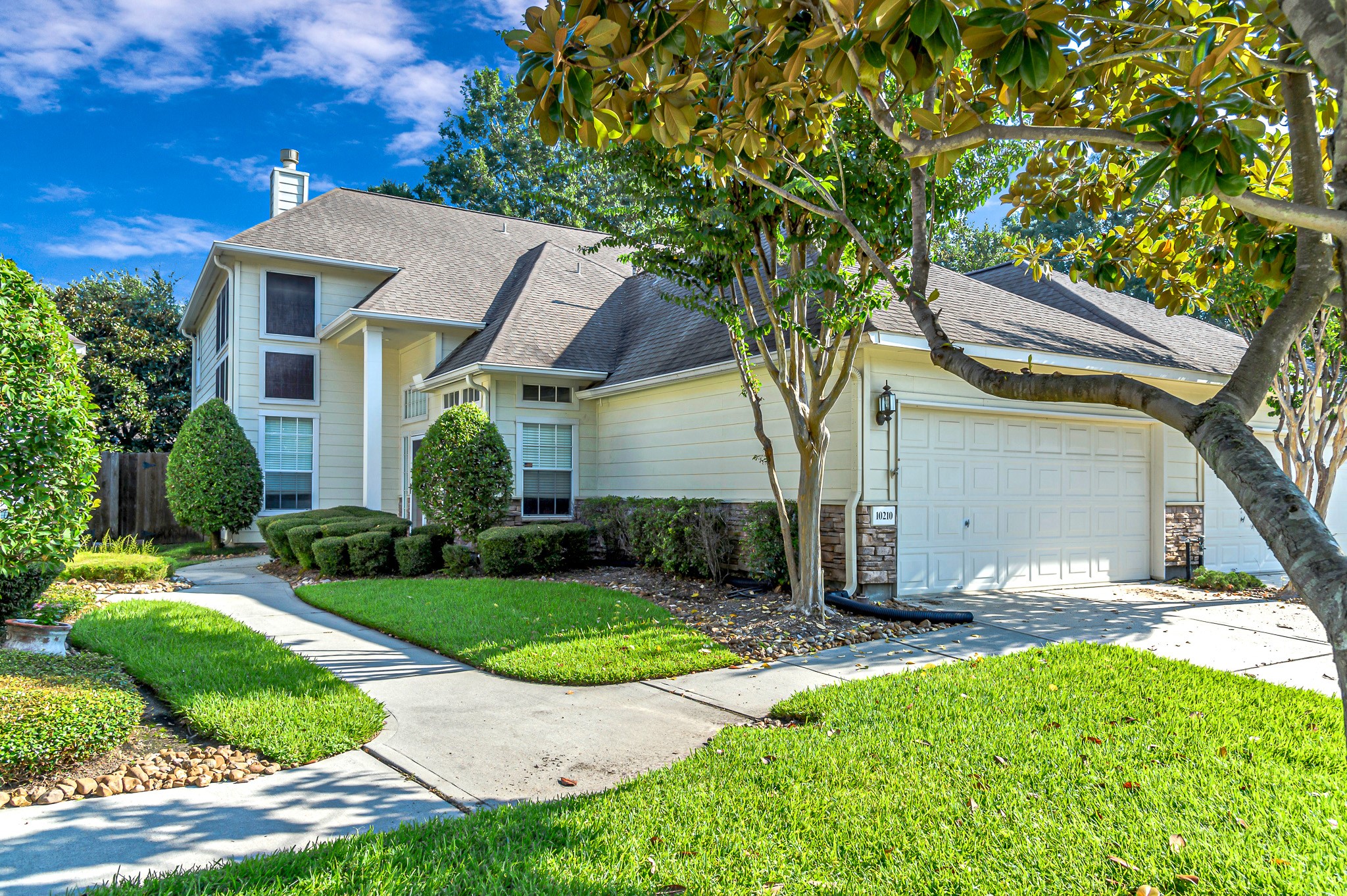 10210 Thornmont Lane Property Photo 1