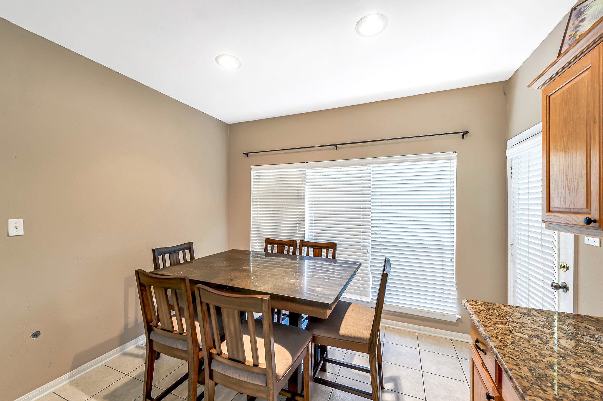 10210 Thornmont Lane Property Photo 14