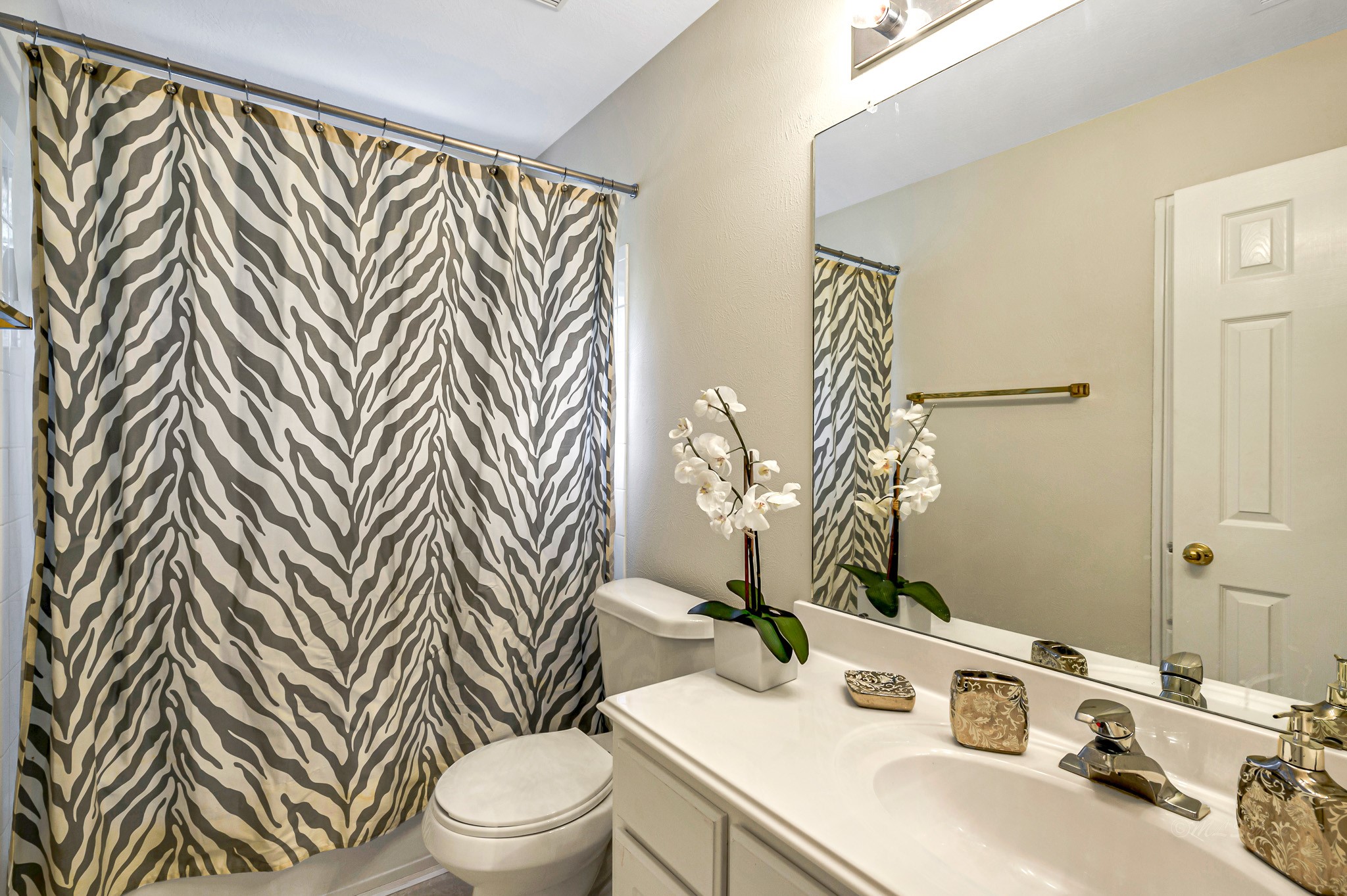 10210 Thornmont Lane Property Photo 25