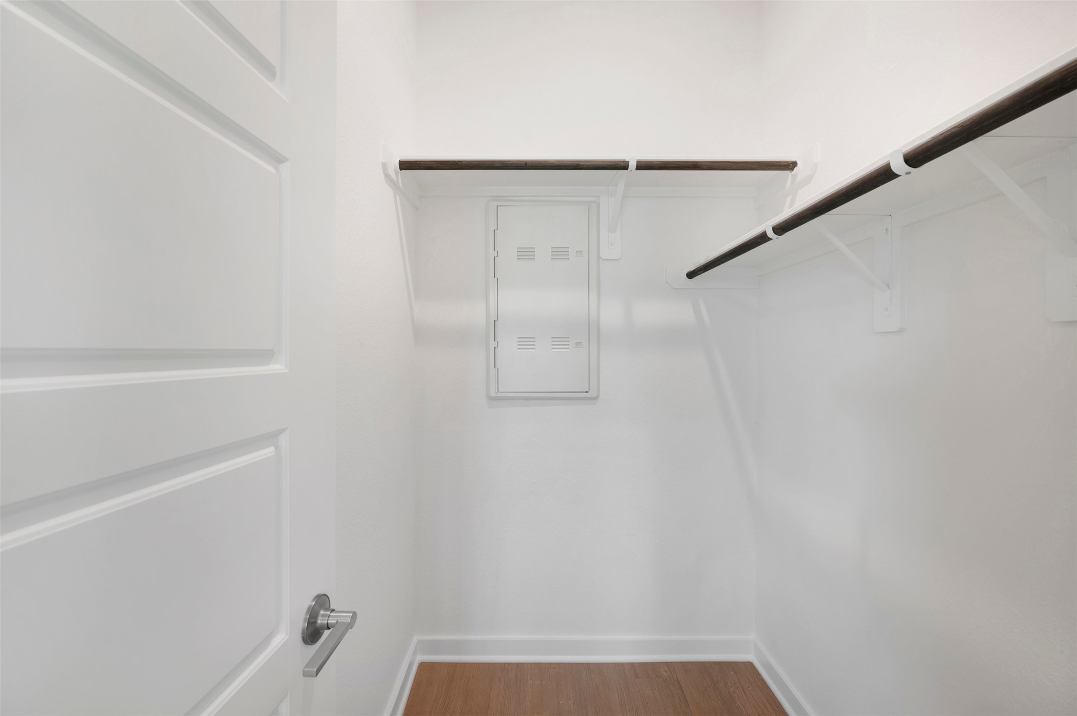 21686 Wave Hollow Drive Property Photo 12