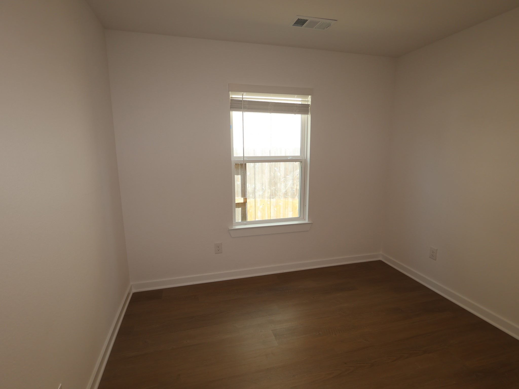 21686 Wave Hollow Drive Property Photo 14