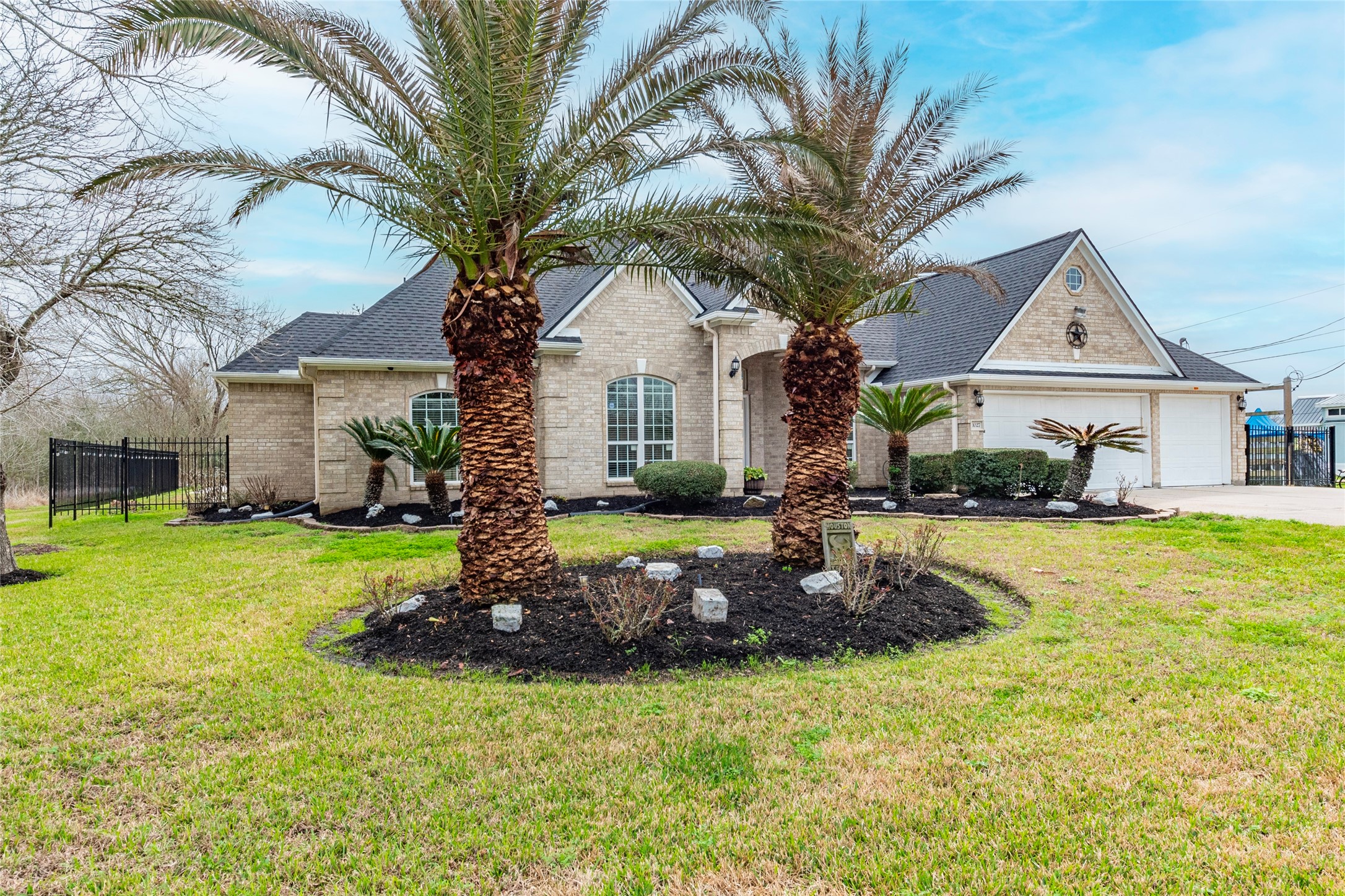 1027 27th Street Property Photo 4