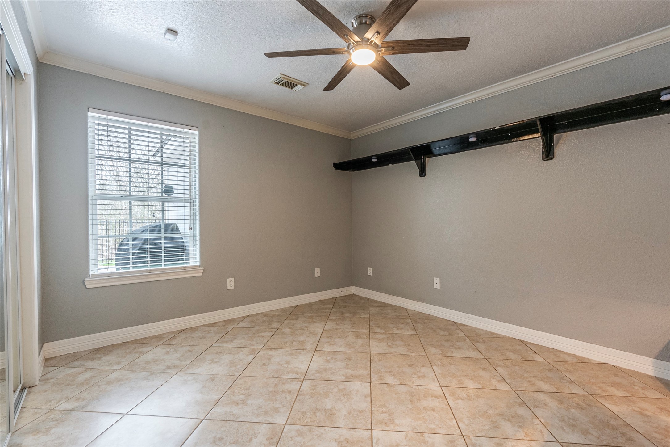 1027 27th Street Property Photo 28