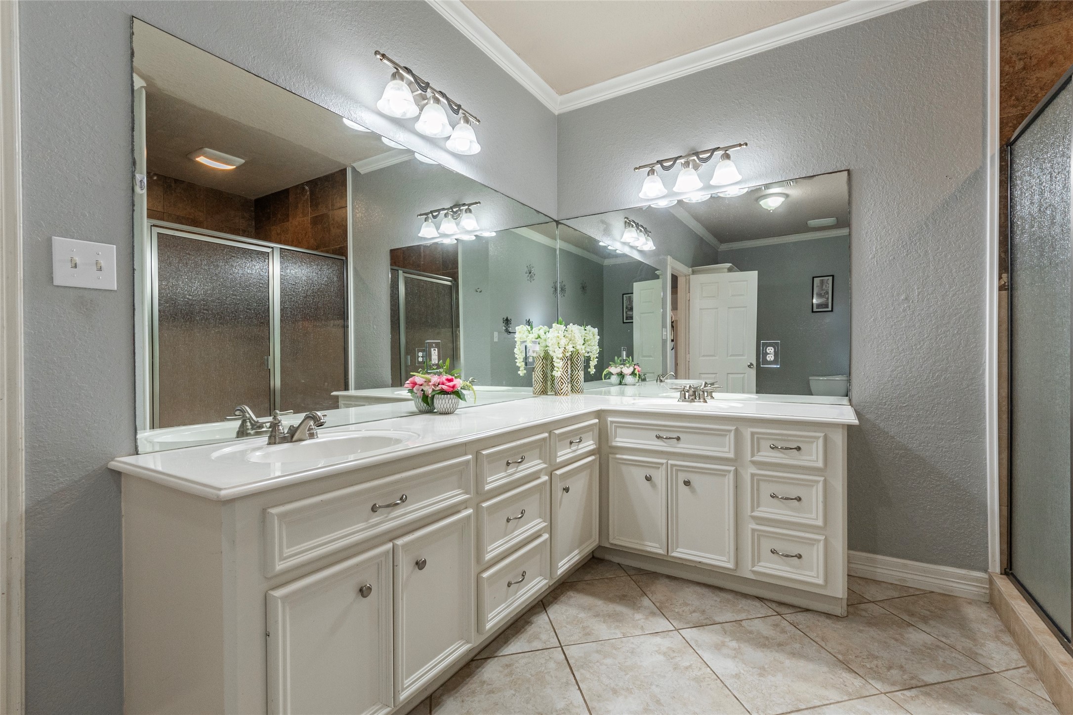 1027 27th Street Property Photo 34