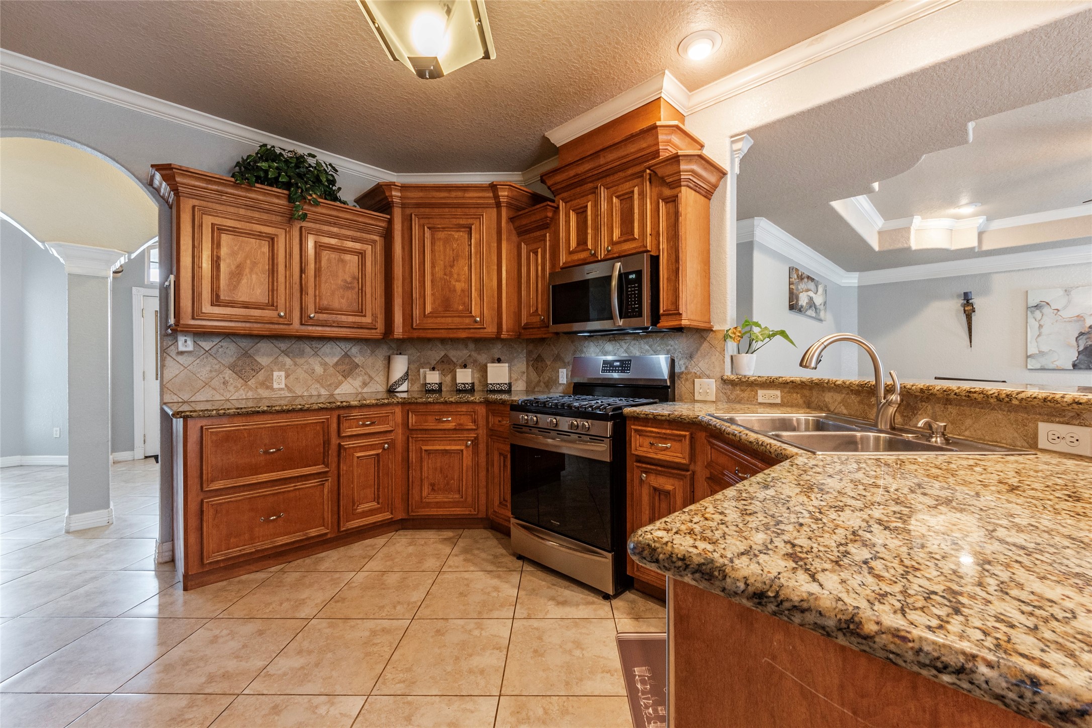 1027 27th Street Property Photo 39