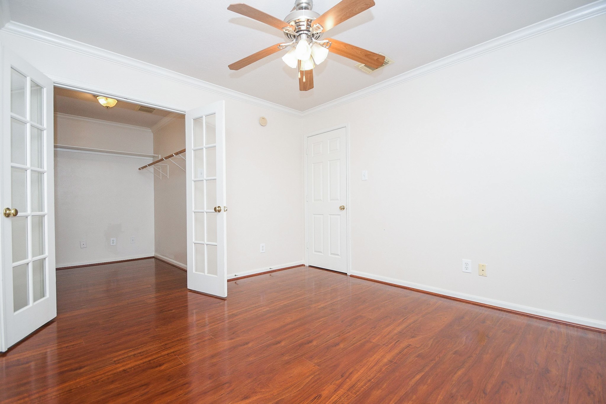 14234 Silver Glade Lane Property Photo 4