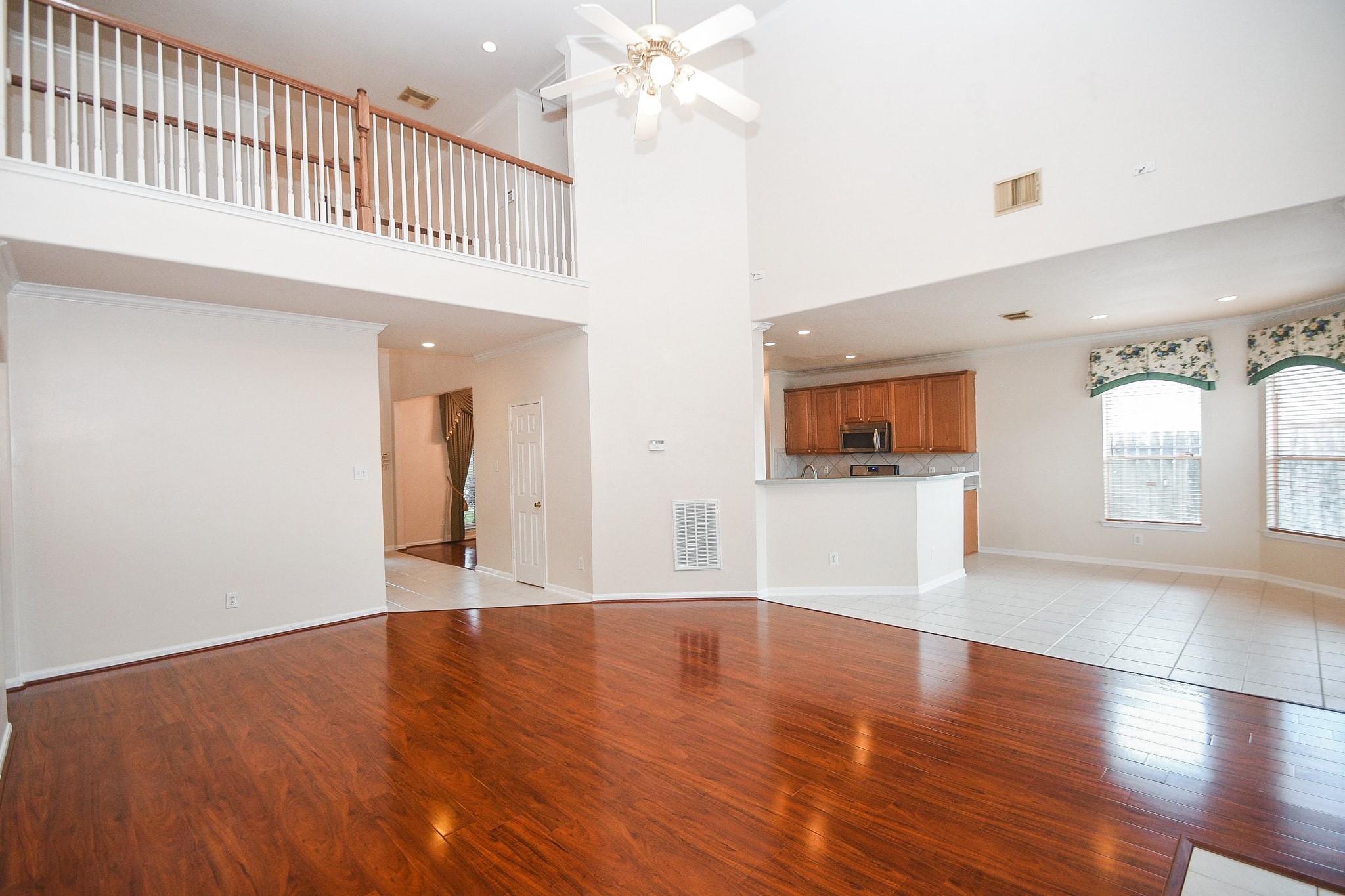 14234 Silver Glade Lane Property Photo 6