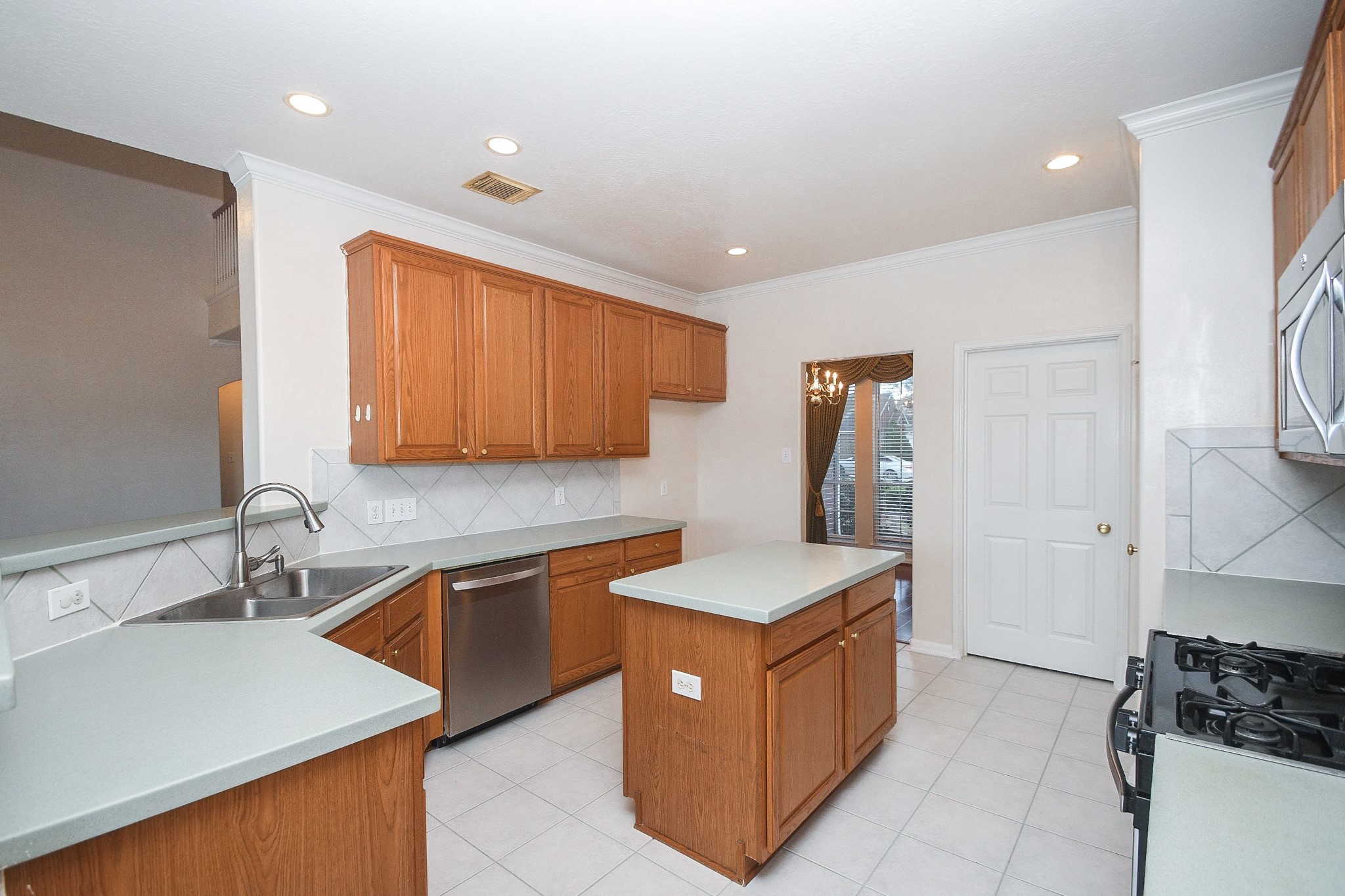 14234 Silver Glade Lane Property Photo 7