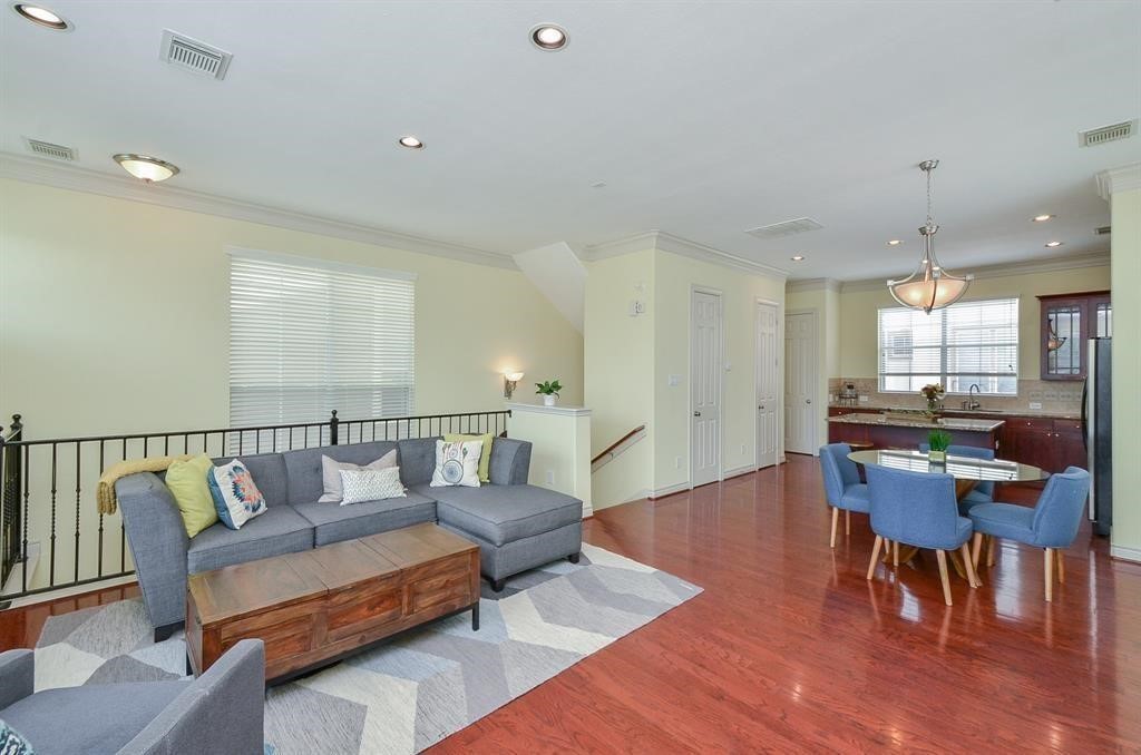 3316 Clearview Circle Property Photo 1