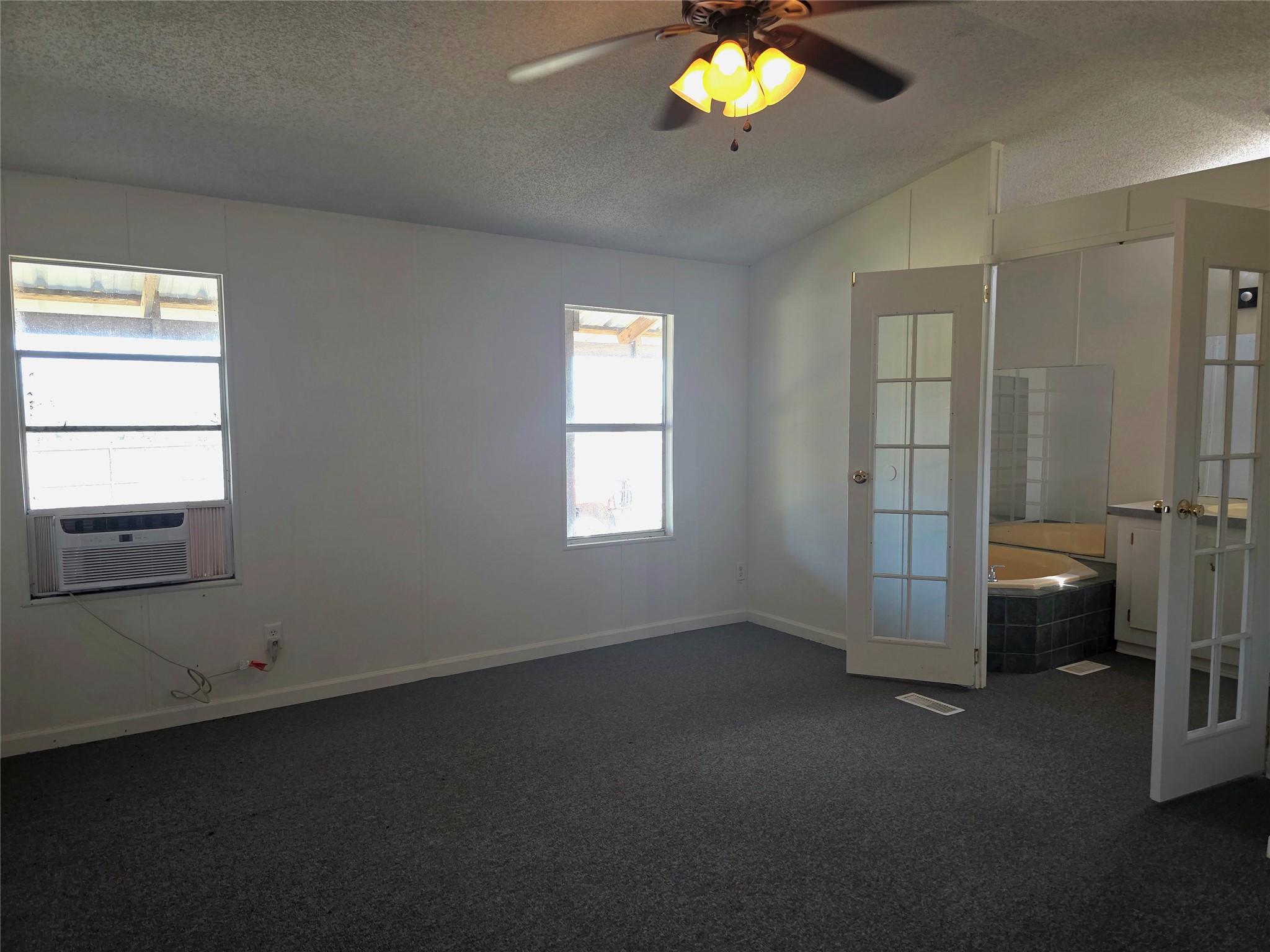 14525 Urbanosky Lane Property Photo 2