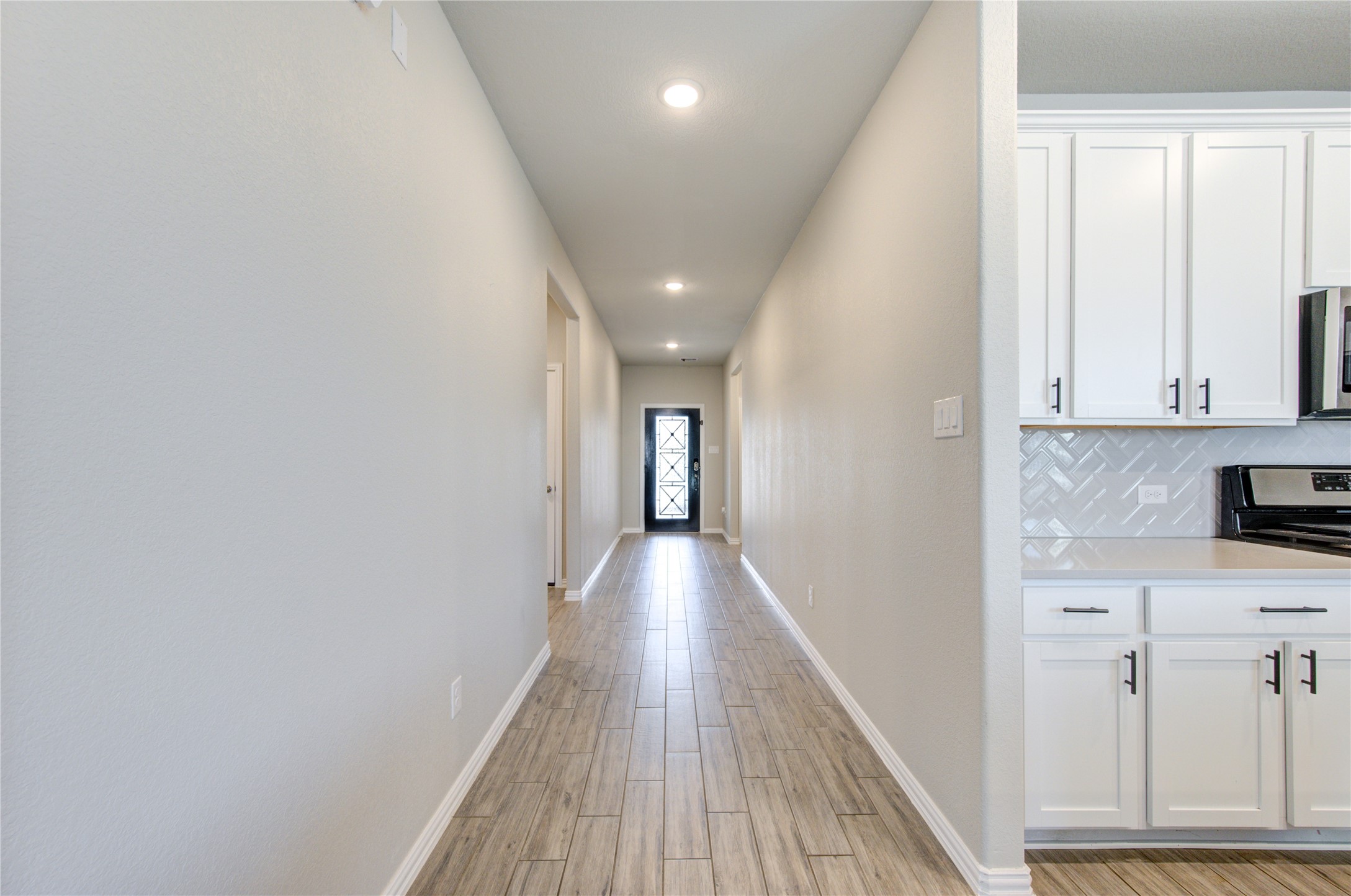31326 Conover Drive Property Photo 3