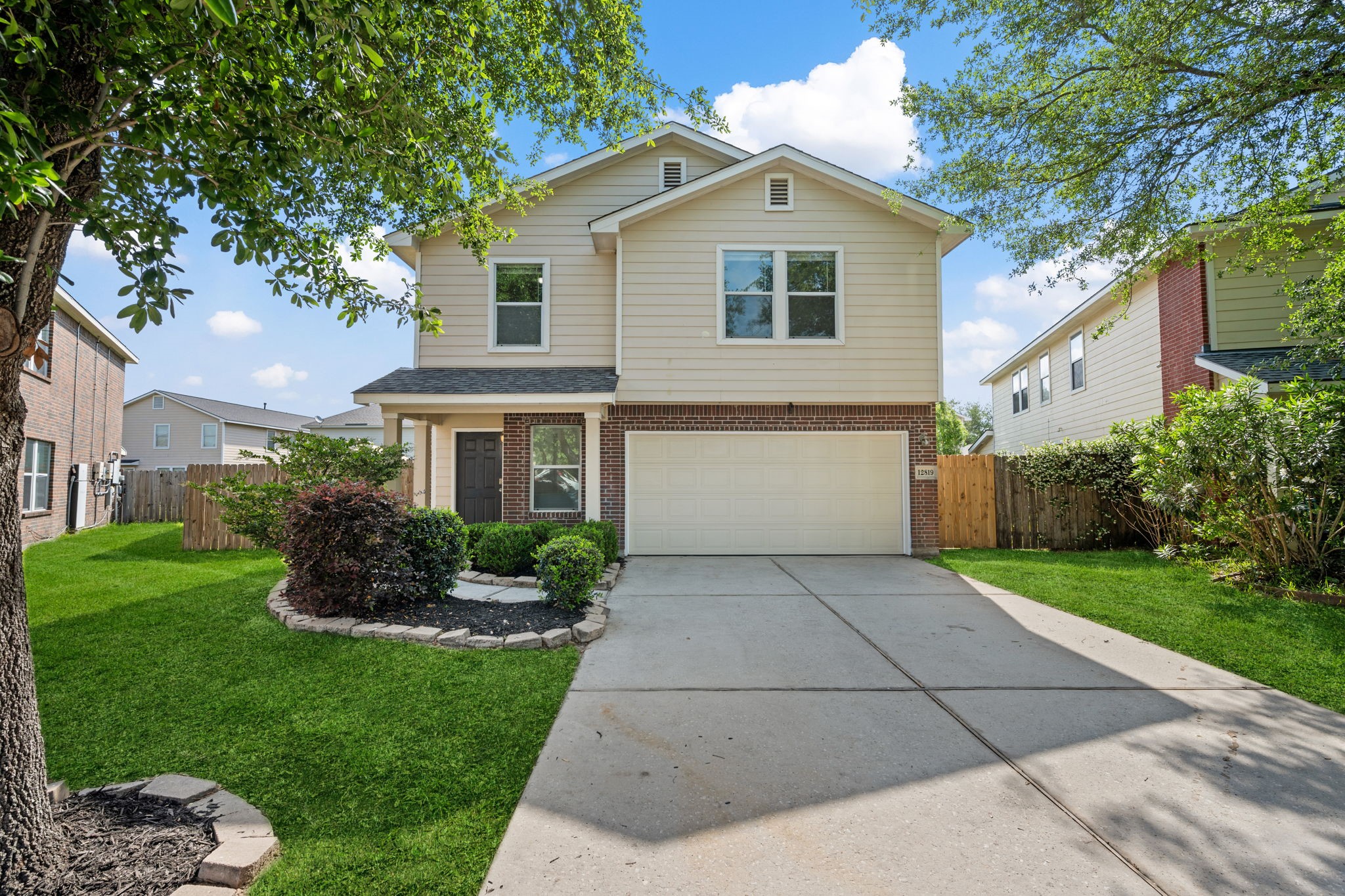 12819 Blue Timbers Court Property Photo 1