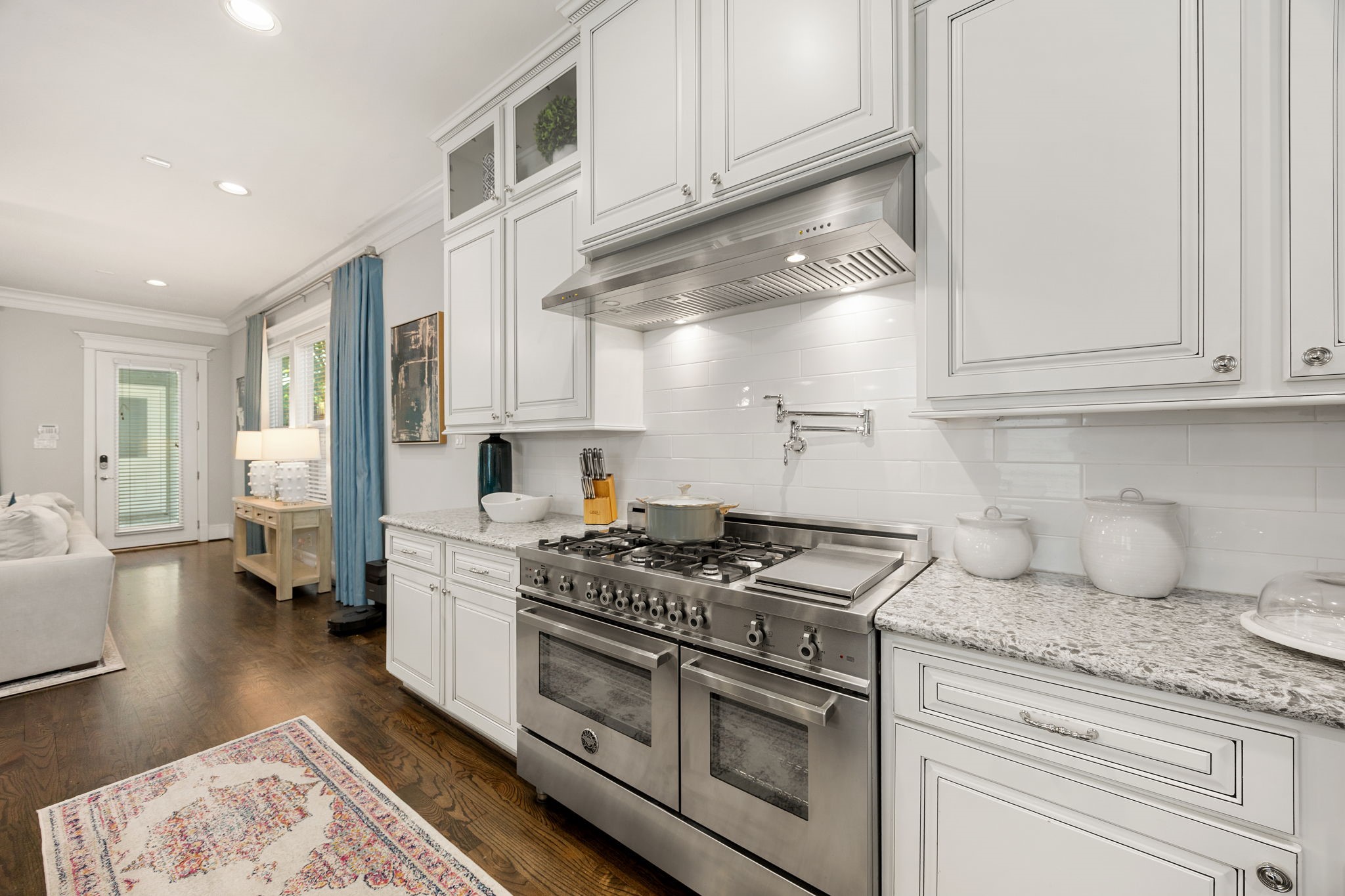 444 W 26th Street Property Photo 13