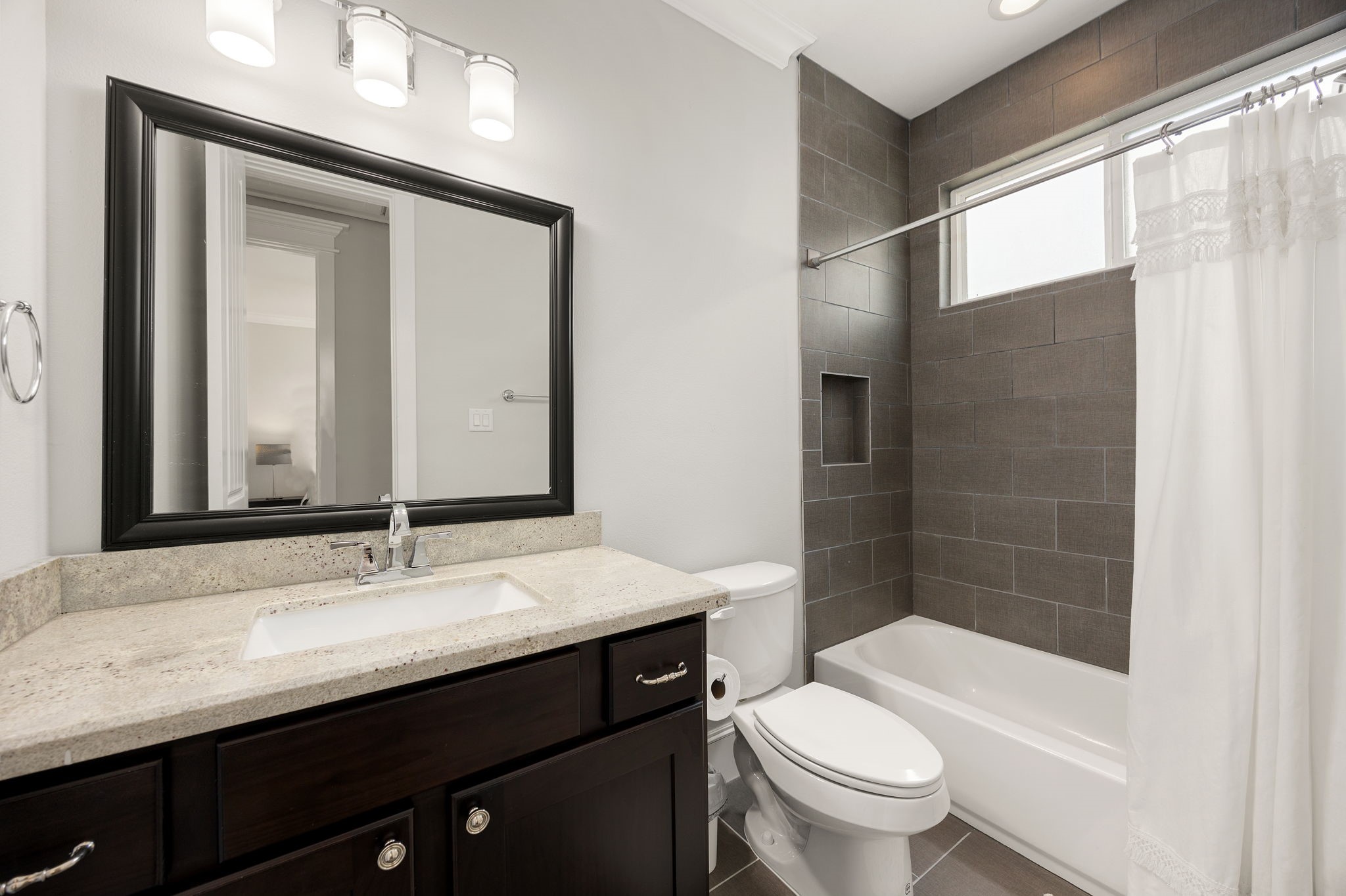 444 W 26th Street Property Photo 33