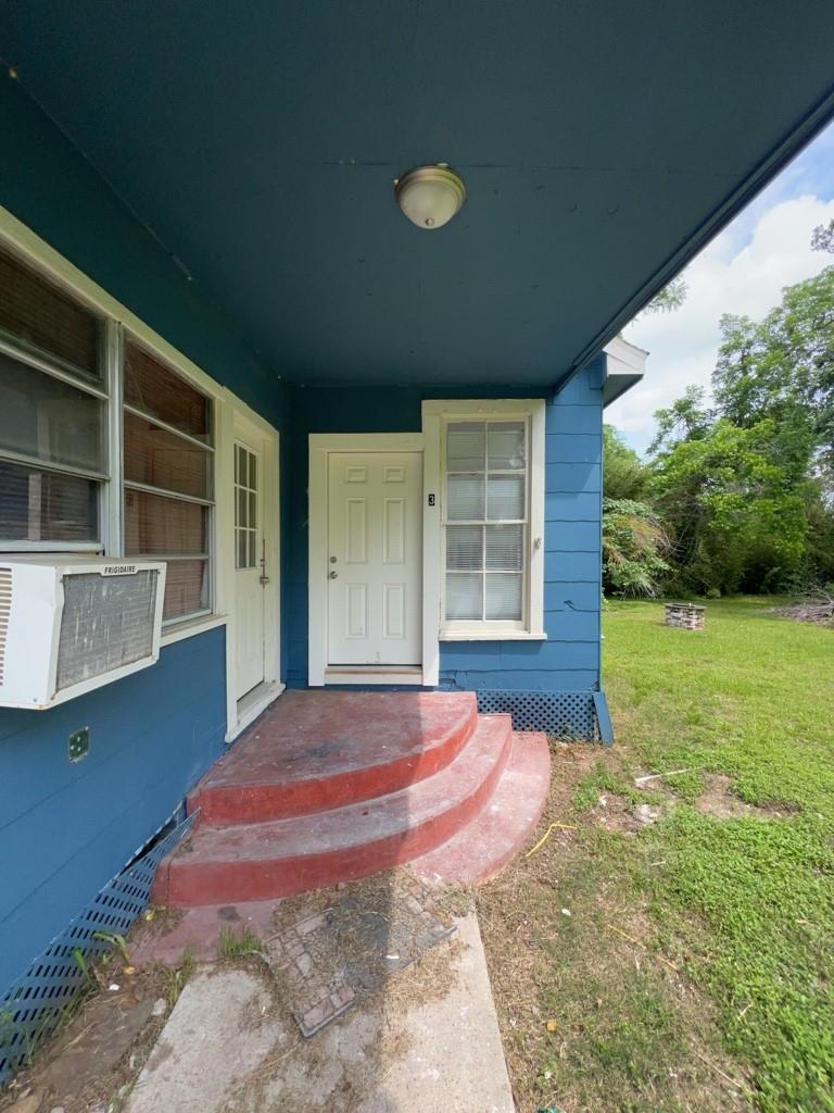 310 N Rockisland Street # 3, Angleton TX 77515 Property Photo 1