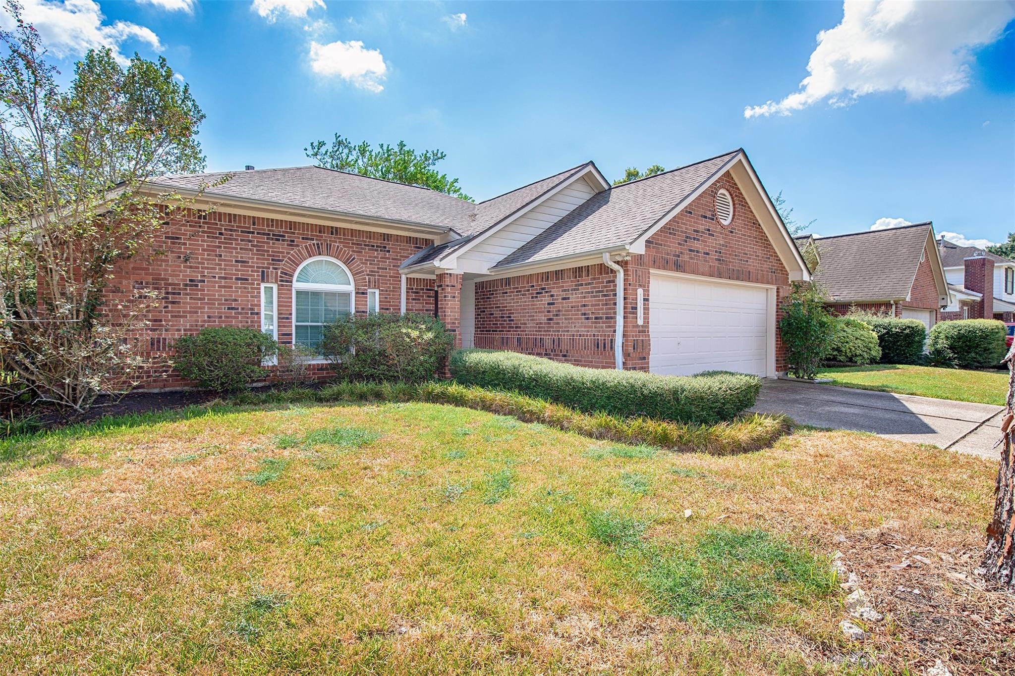 1514 New Cedars Drive Property Photo 2