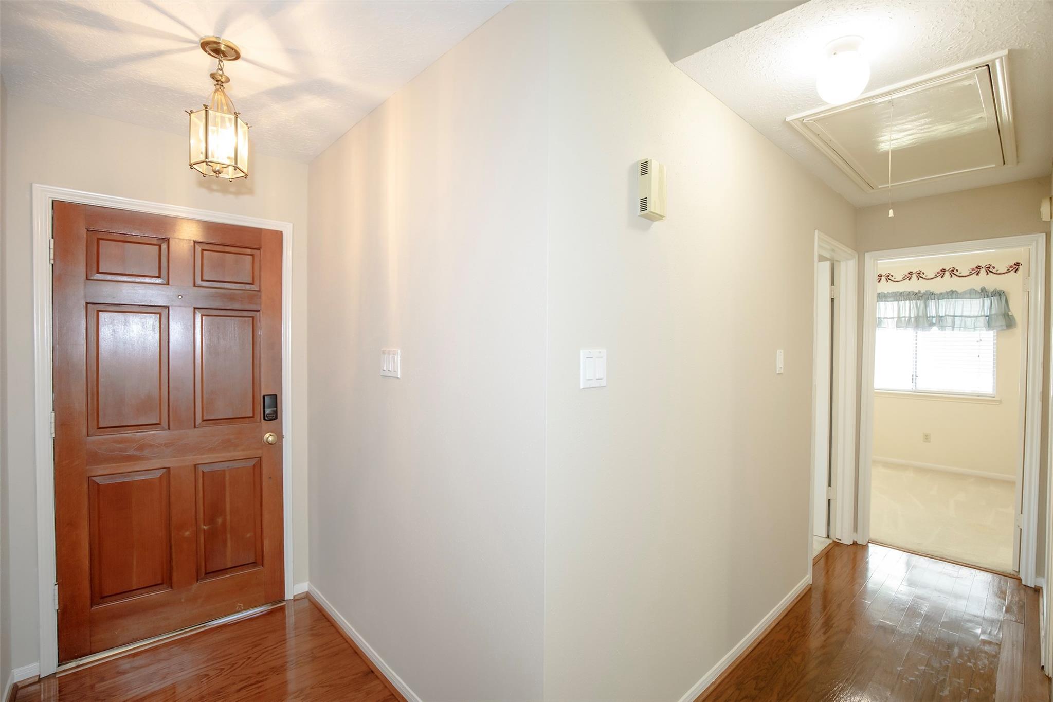 1514 New Cedars Drive Property Photo 4