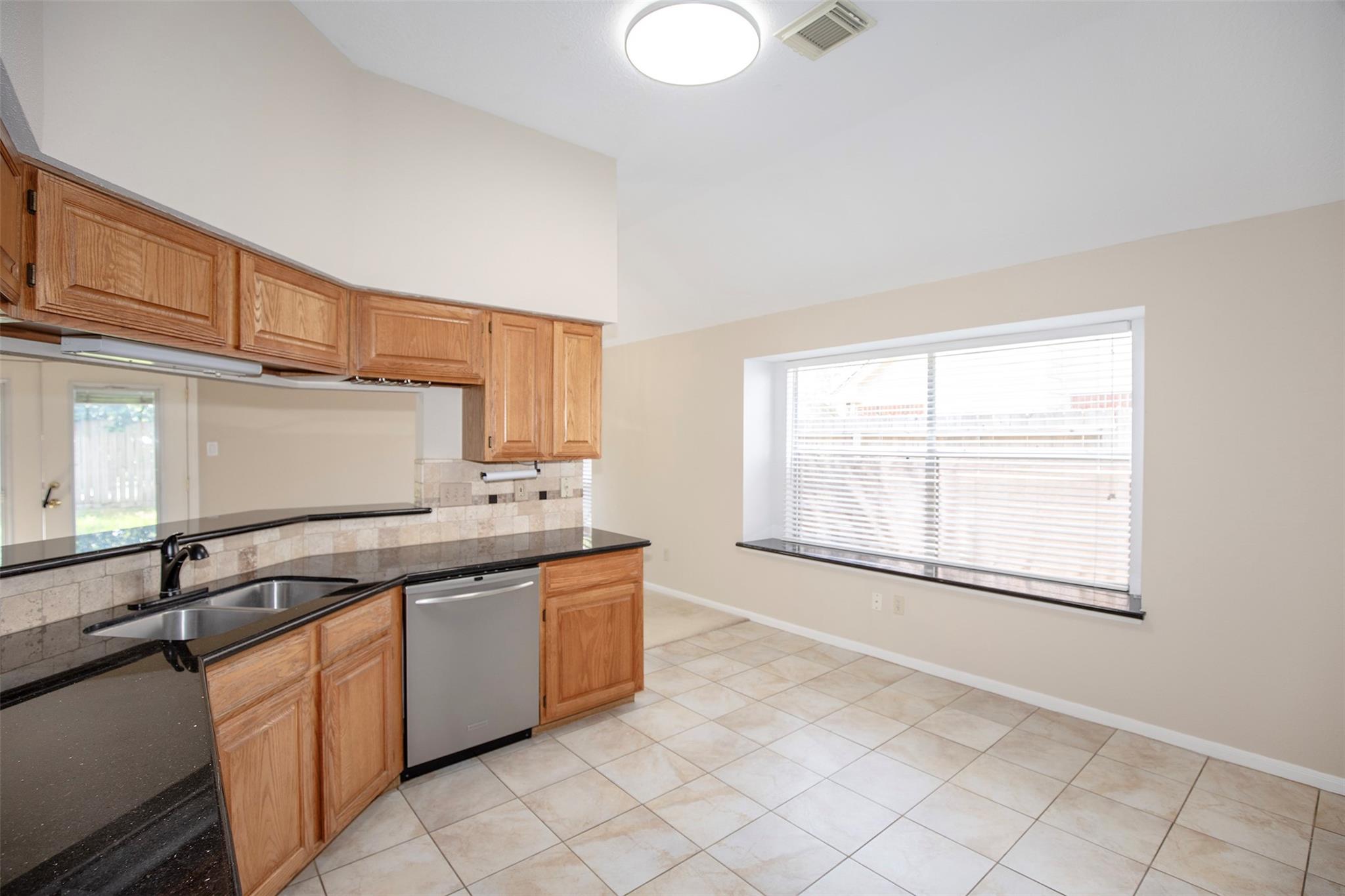 1514 New Cedars Drive Property Photo 11