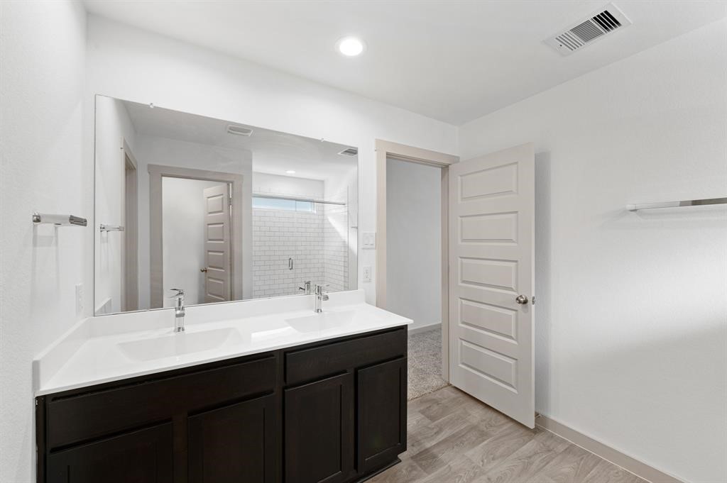 7910 Duck Ponds Place Property Photo 11