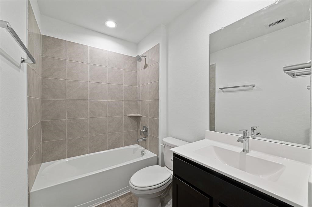 7910 Duck Ponds Place Property Photo 14