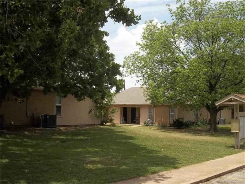 1512 Primrose Lane Property Photo 3