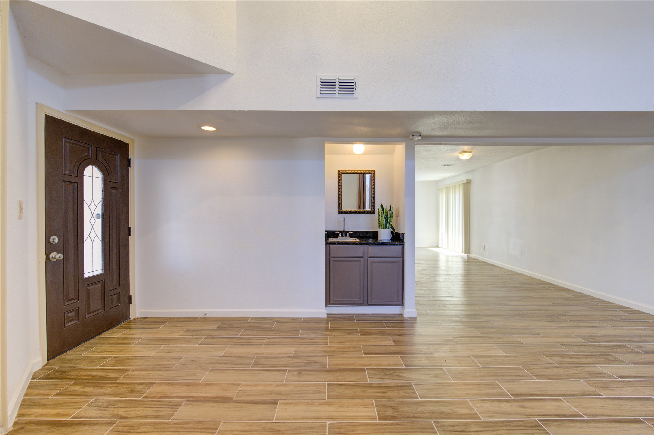 4403 Willow Beach Drive Property Photo 7