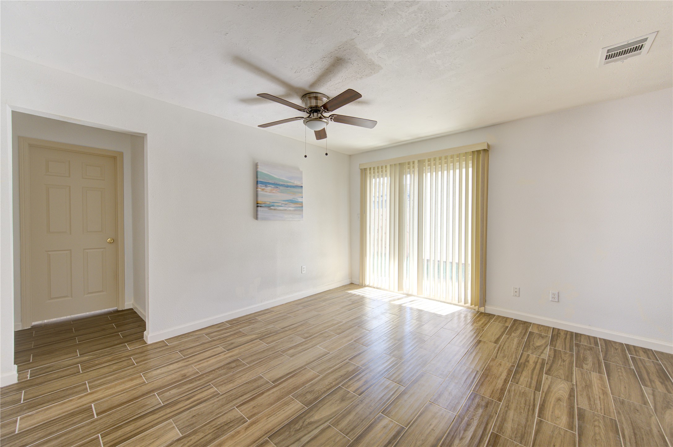 4403 Willow Beach Drive Property Photo 9