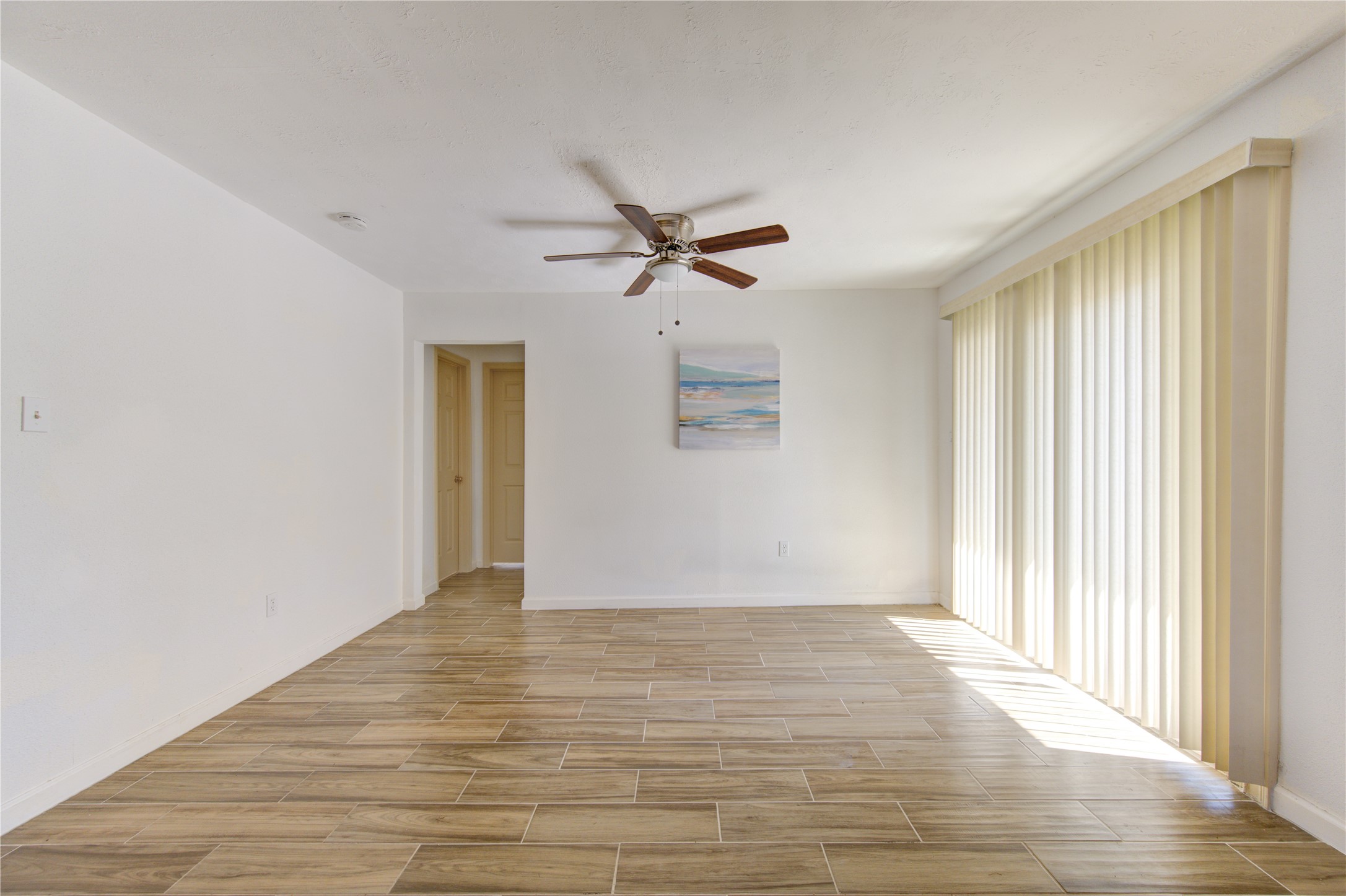 4403 Willow Beach Drive Property Photo 13