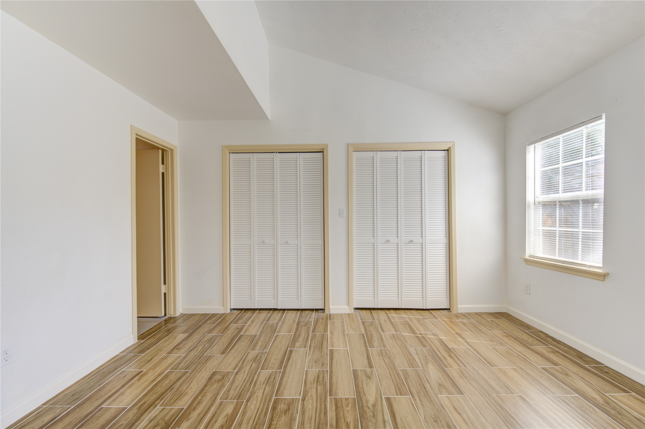 4403 Willow Beach Drive Property Photo 18