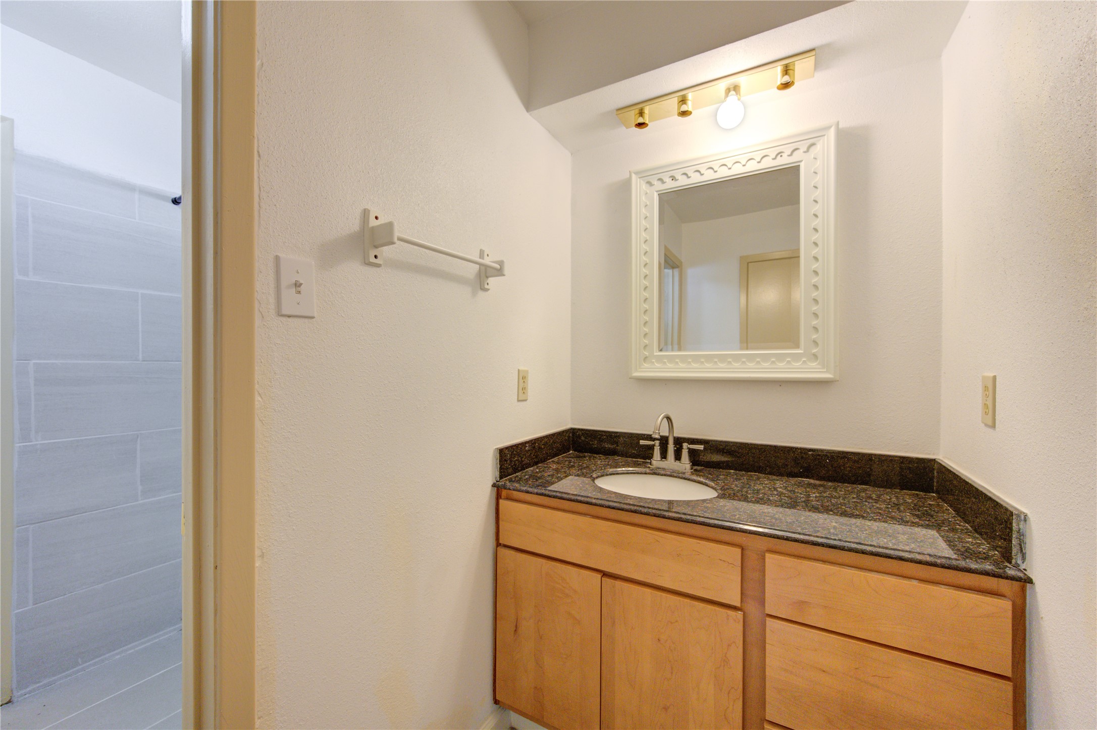 4403 Willow Beach Drive Property Photo 20