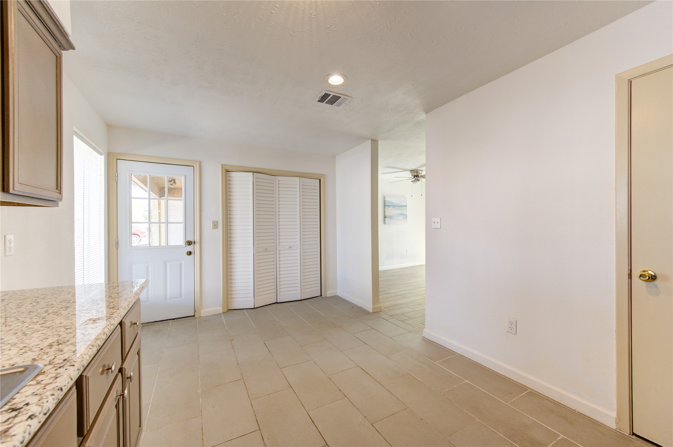 4403 Willow Beach Drive Property Photo 24