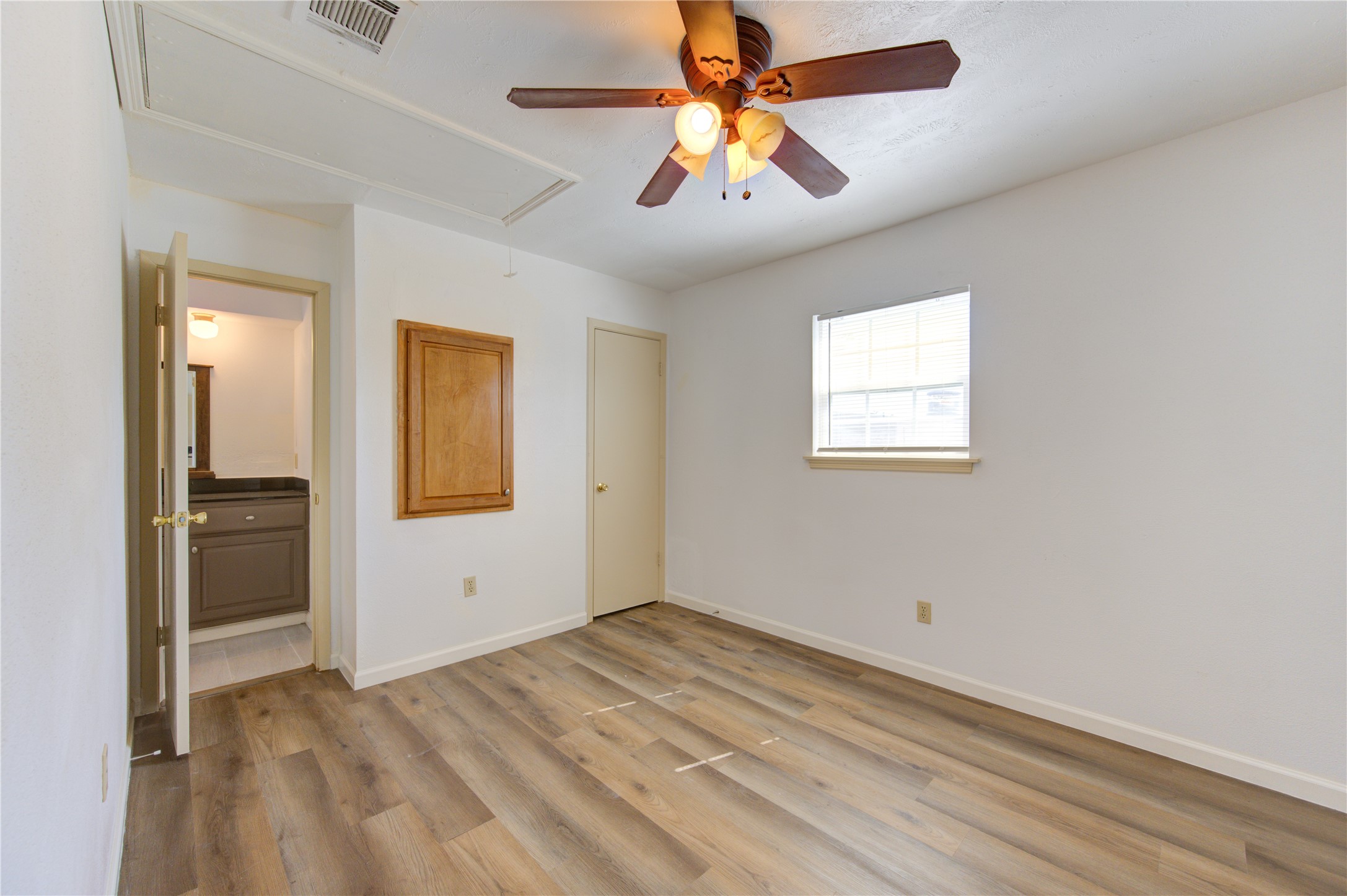4403 Willow Beach Drive Property Photo 28