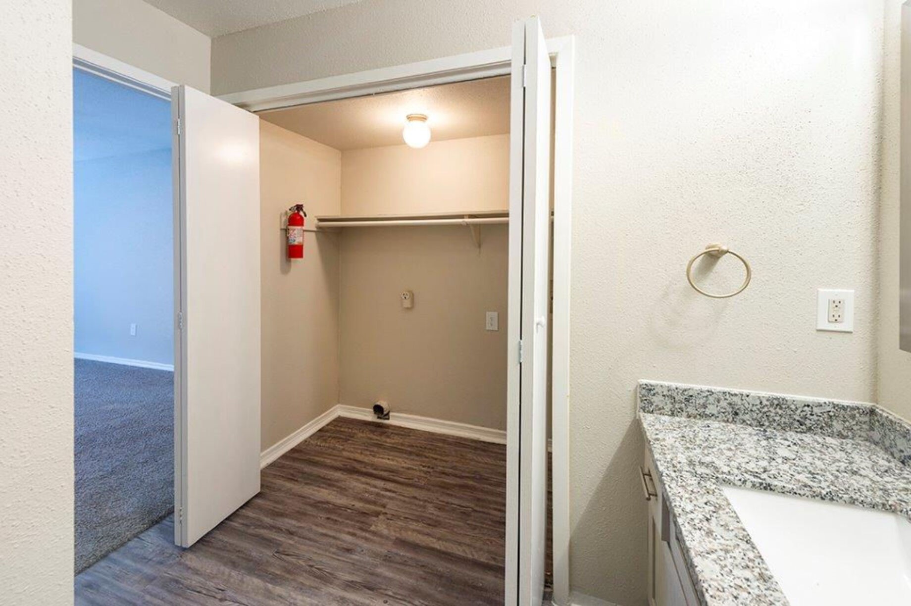 15603 Gulf Freeway 1210 Property Photo 12