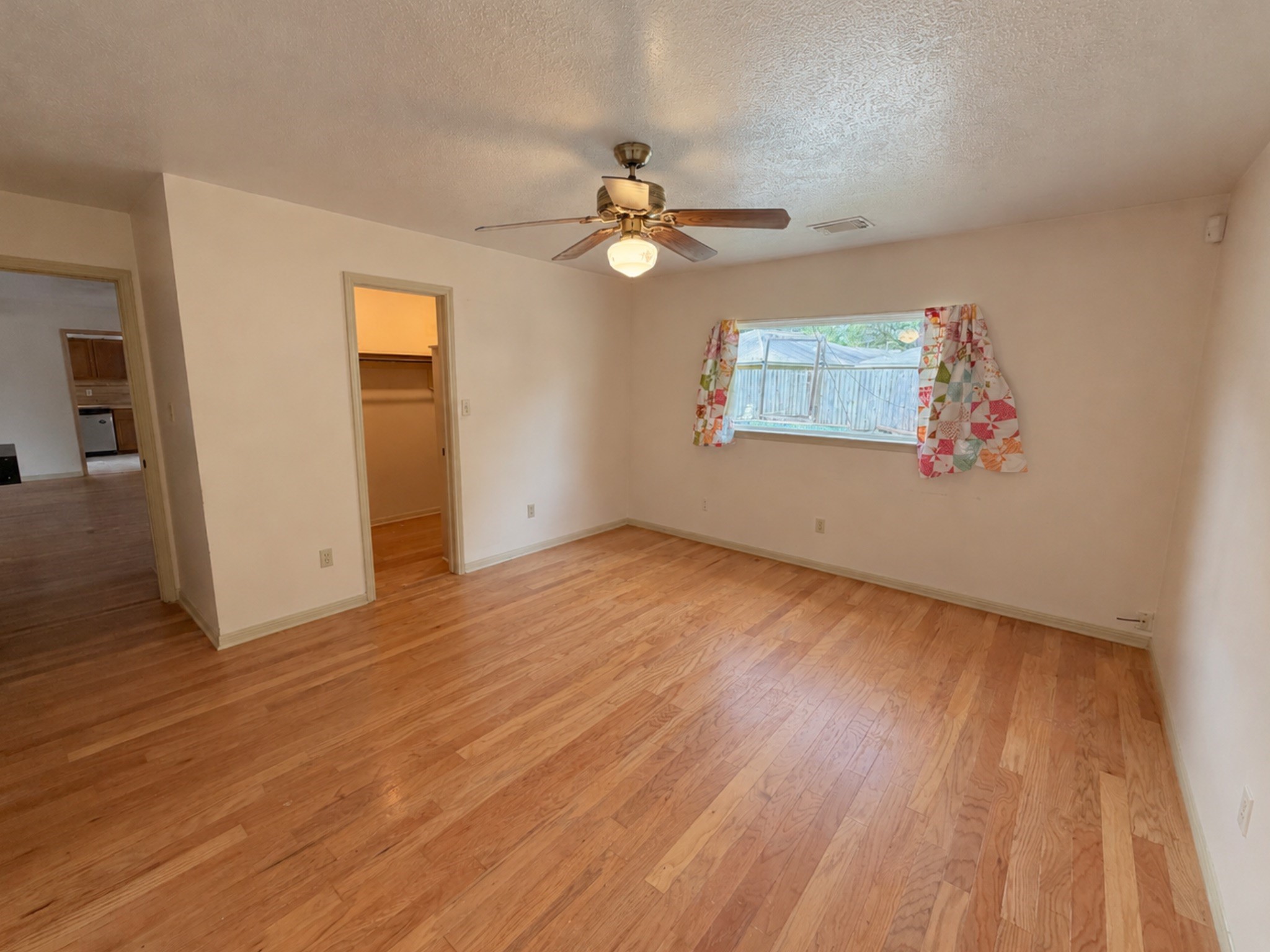 9114 Smokehollow Drive Property Photo 12