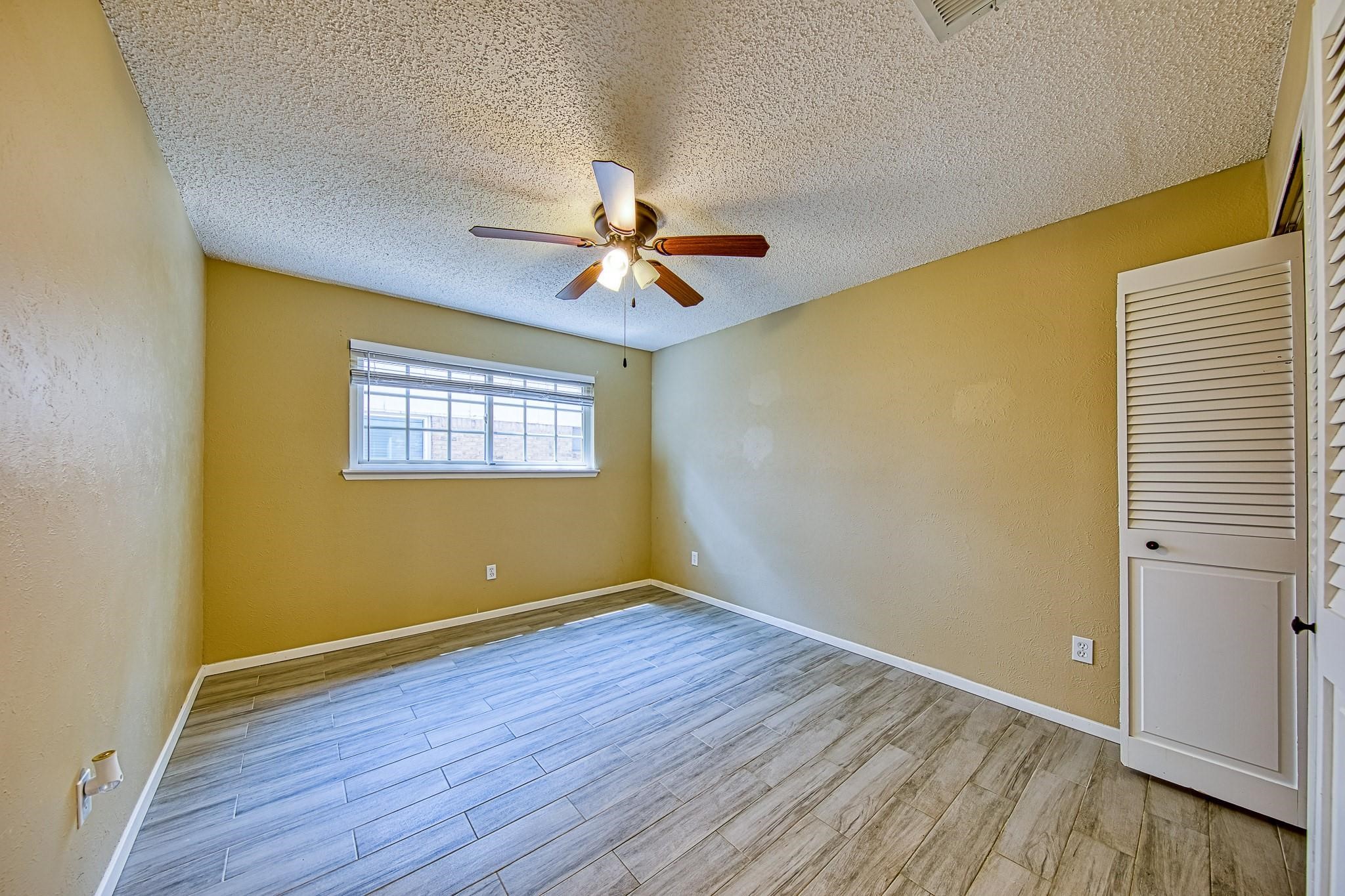 22411 Elsinore Drive Property Photo 17